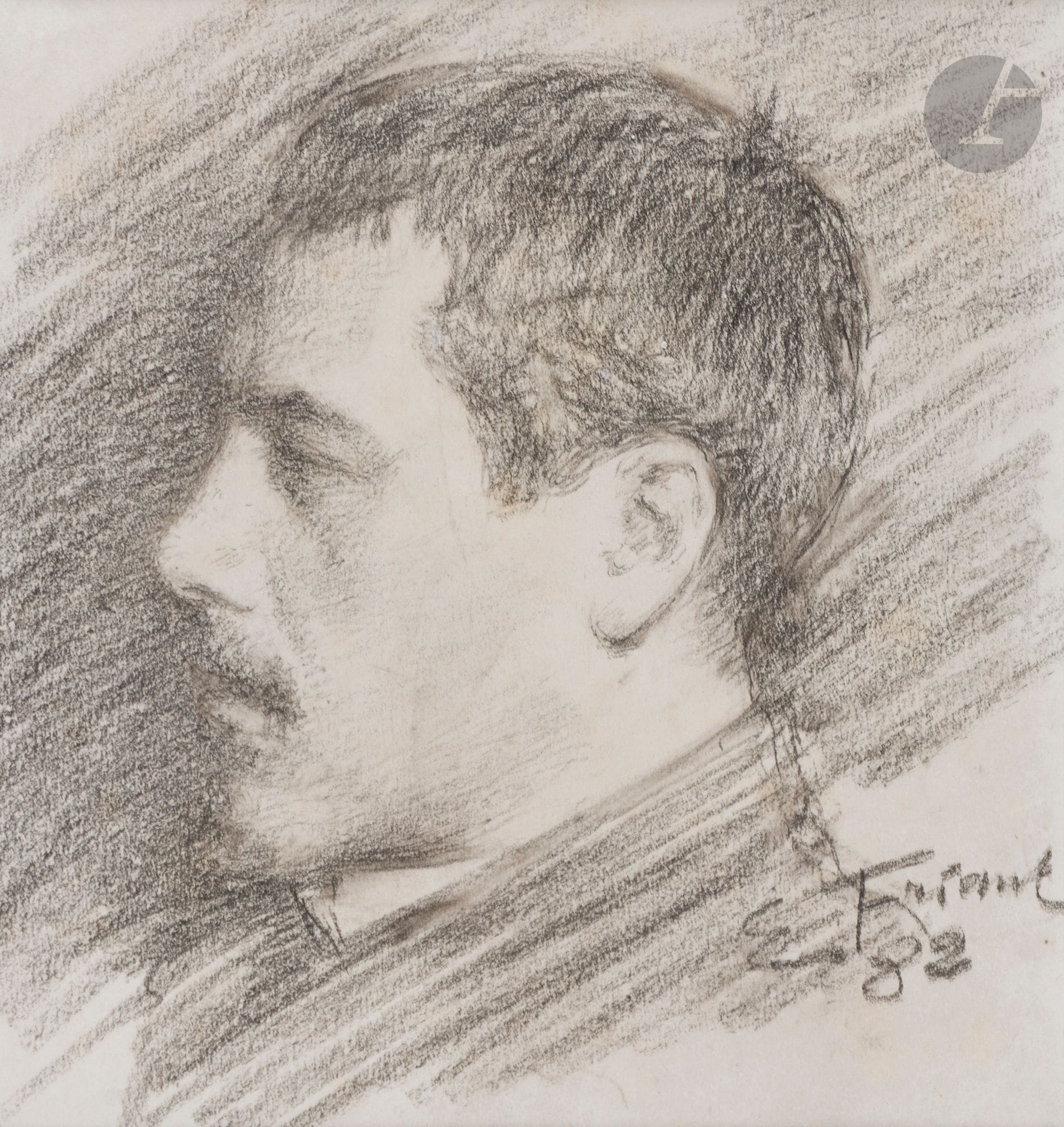 Émile FRIANT (1863-1932)
Autoportrait, 1882
Crayon noir et estompe.
Signé et daté en bas à droite.
13x13cm

Nous remercions l’Association Émile Friant d’avoir confirmé l’authenticité de ce dessin sur la base d’une photographie.