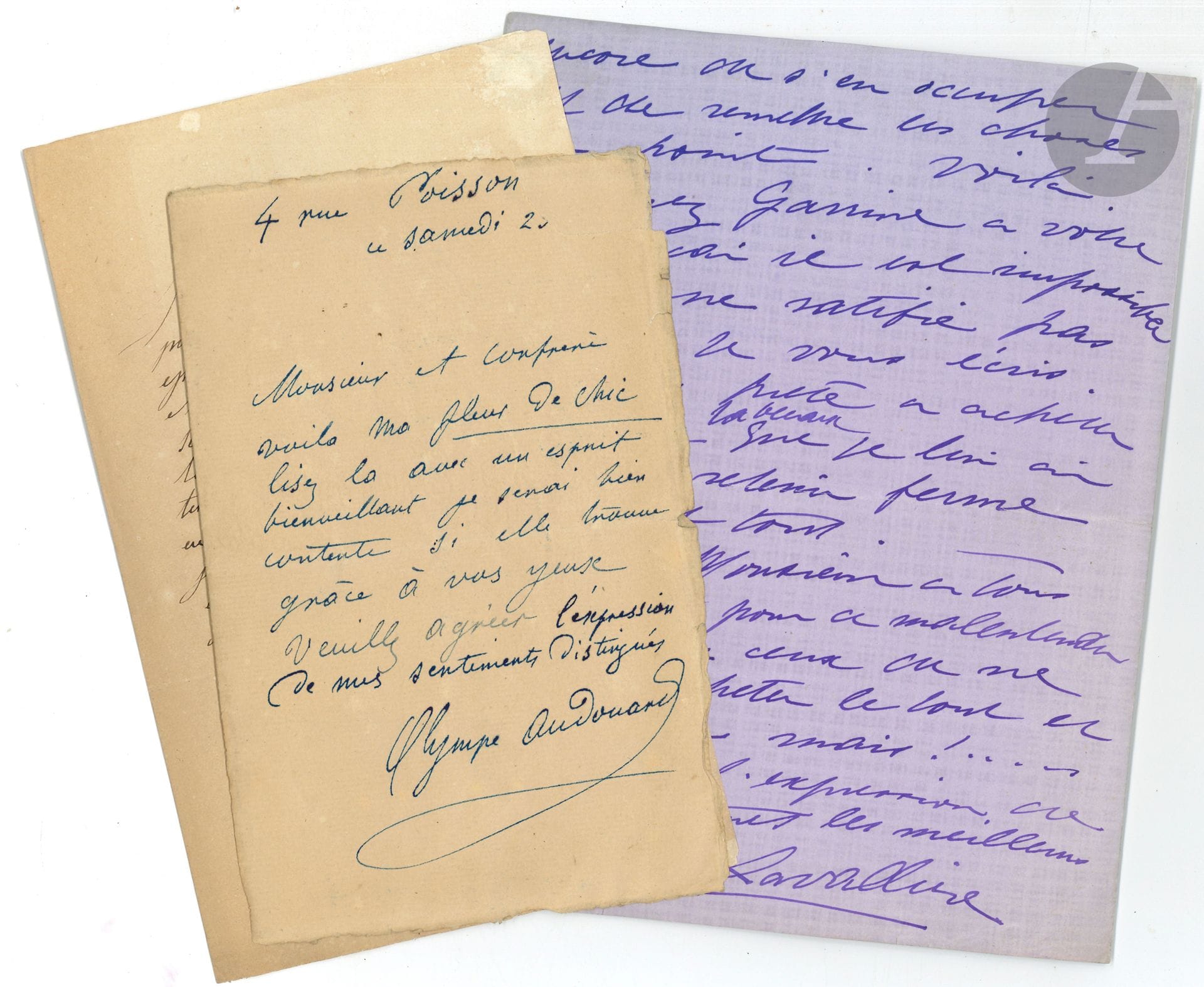 FEMMES. 30 lettres ou cartes, la plupart L.A.S. 
Olympe Audouard, Pauline Augustin, Jane Avril, Marthe Bibesco, Julia A. Daudet, Gabrielle Édith Fleury (compagne de George Gissing), Isabelle comtesse de Paris, Ève Lavallière (7, carte de visite et 7 cartes postales photogr.), Jeanne Marcellin-Pellet, princesse Mathilde, marquise Ménabréa de Val Dora (3), comtesse de Mirabeau (2 lettres à propos de son roman sur Louis II de Bavière paru anonymement en 1887), Loïsa Puget, Marguerite H. Rochefort, Séverine (3), Carmen Sylva, Delphine Ugalde, duchesse d’Uzès (scotch). 

On joint 12 cartes postales à l’effigie d’actrices, et une carte imprimée de Marguerite d’Orléans.