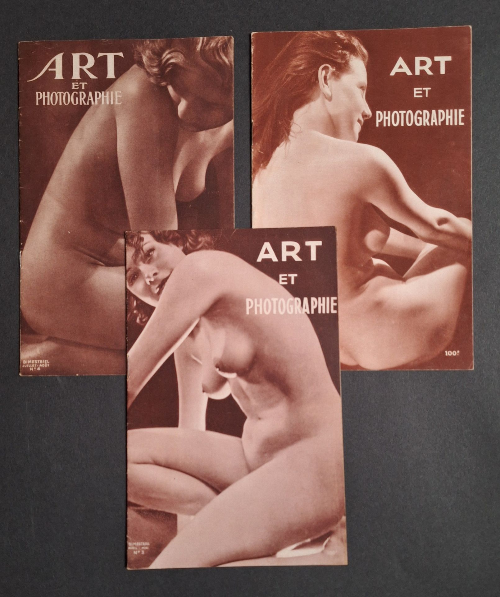 Art et Photographie. 
Bimestriel. N°1. N°3. N°4. 
In-12 (24 x 15 cm). Éditions originales. Trois volumes brochés, imprimés en héliogravure. 16 pp. Couvertures souples illustrées. Photographies par Brassaï, Dorvyne, Nora Dumas, Ergy Landau, André Steiner, Lokay et Quinio-Elmerich.