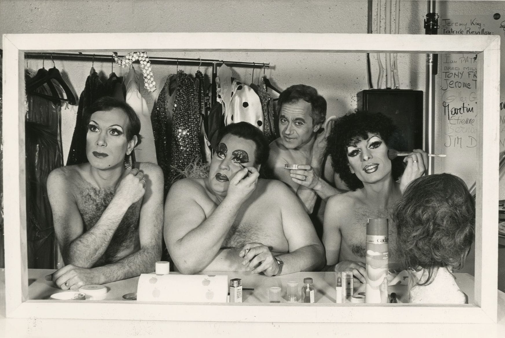 Tony Frank (1945)

Revue des Incroyables (avec Jean-Claude Dreyfus), avril 1983. 

Épreuve argentique d'époque. Crédit du photographe, date et légende imprimés au verso.

20 x 30 cm