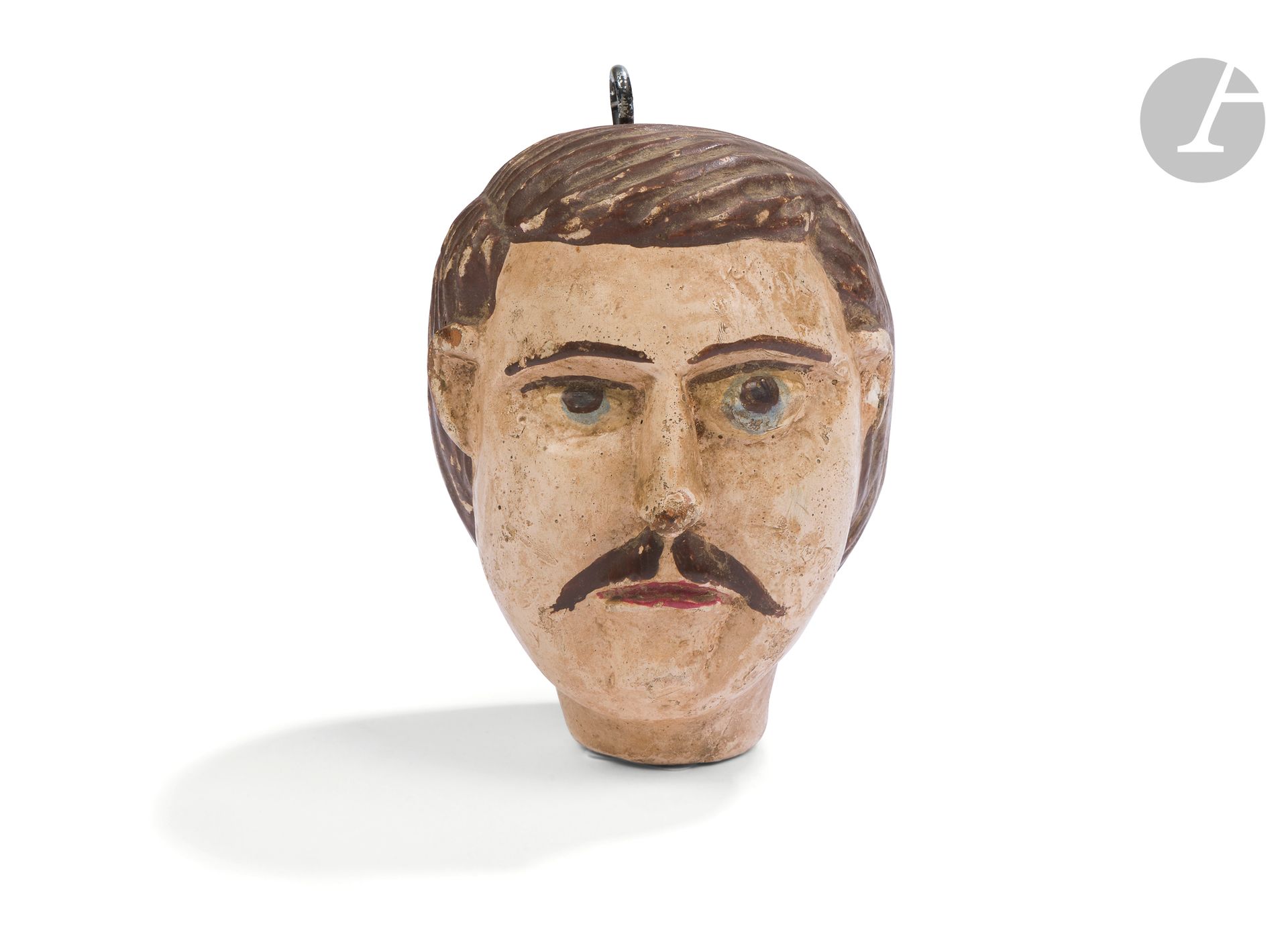 EX-VOTO BRÉSIL
Tête
Bois sculpté et peint.
Hauteur : 12,5 cm

Expositions : 
- Collection Baccaro, Les Imagiers de l’imaginaire, Carcassonne.
- En grand format, exposition inaugurale La Coopérative - Musée Cérès Franco, Montolieu, 1er juillet – 31 octobre 2015.
- La Peau et les mots, La Coopérative - Musée Cérès Franco, 1er mai – 31 octobre 2016.