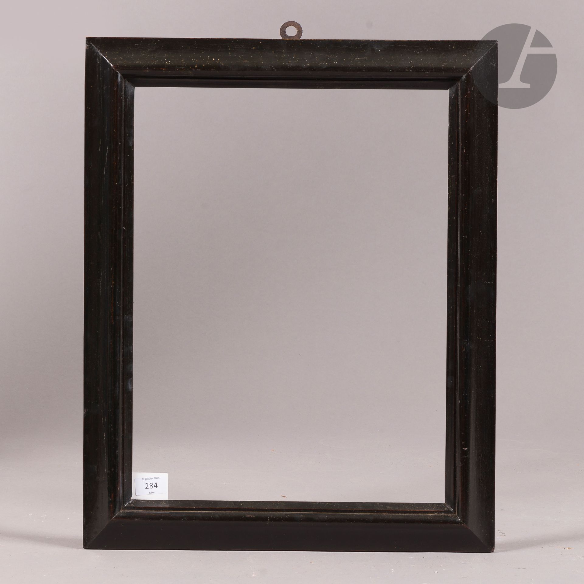 Molded and blackened wood frame. Italy, 19th century. 38 x 50.1 cm - Profile: 6 cm