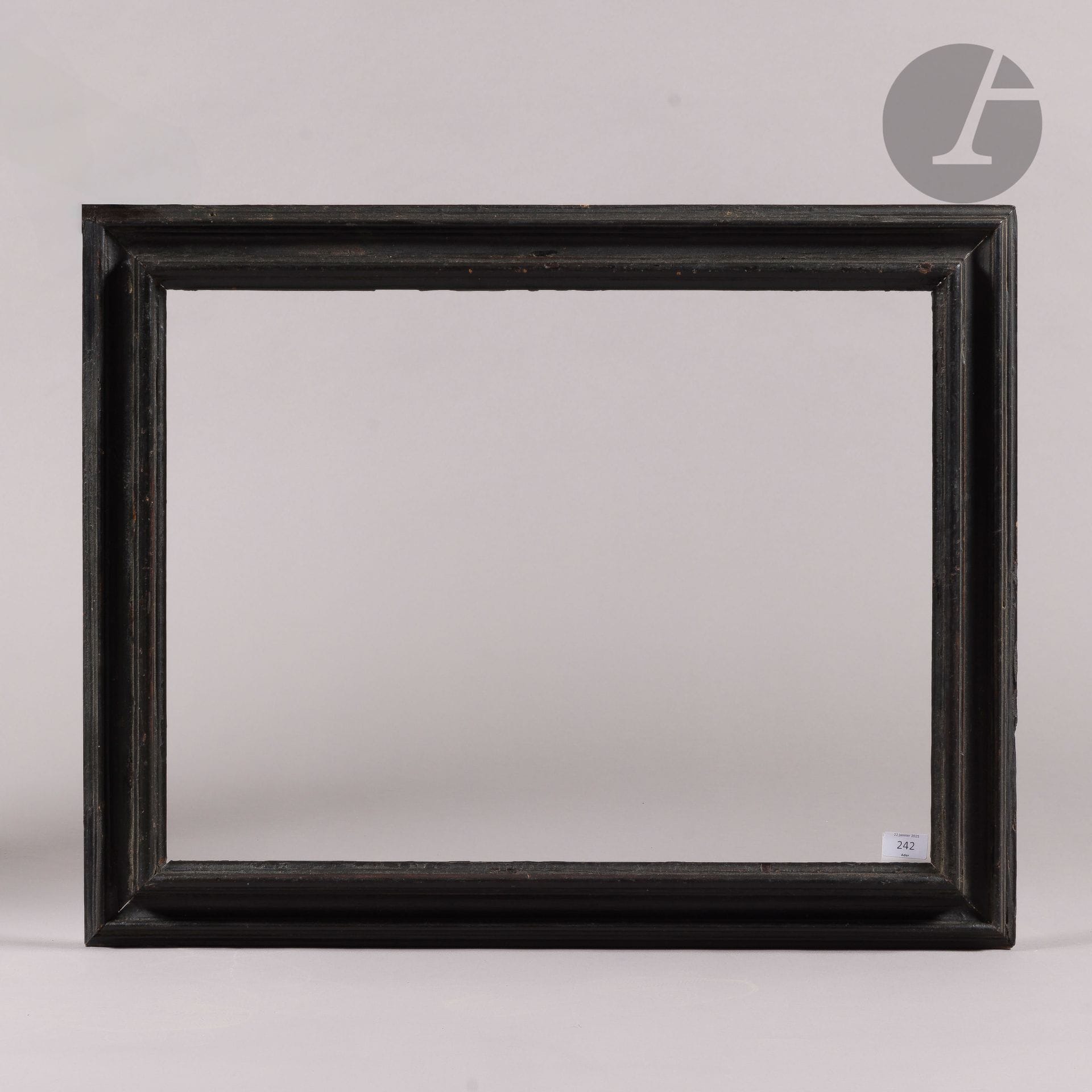 Molded and blackened wood frame. Italy, 18th century. 49.1 x 66.5 cm - Profile: 7.5 cm