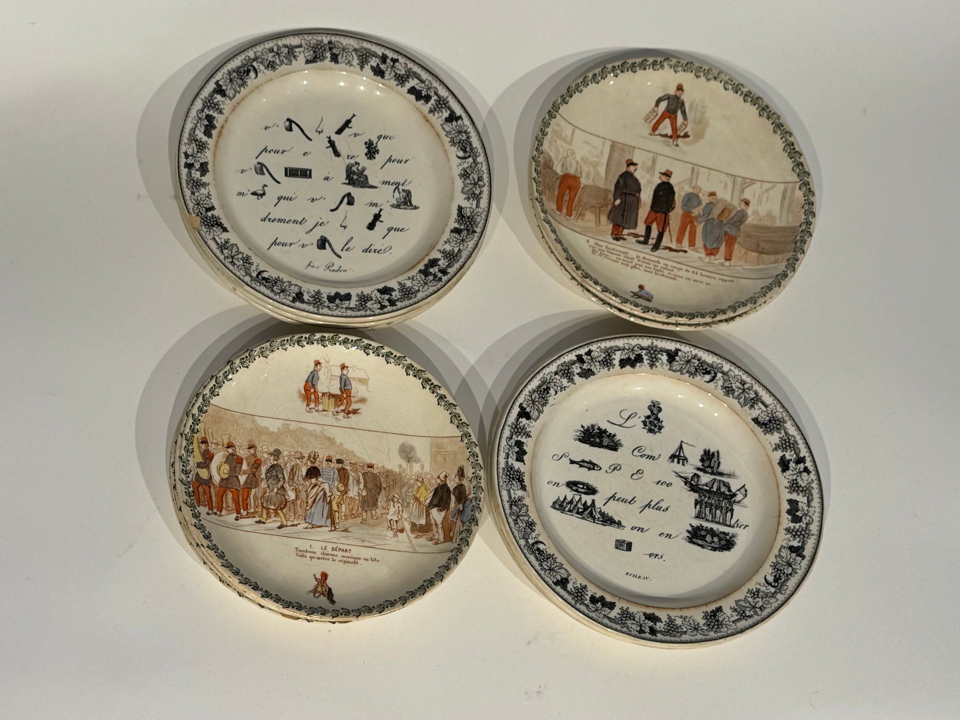CREIL - CHOISY LE ROI
Lot de 6 assiettes à charades et de 7 assiettes humoristiques sur le thème des armées, de la caserne. 
D. 20 et 22 cm.
