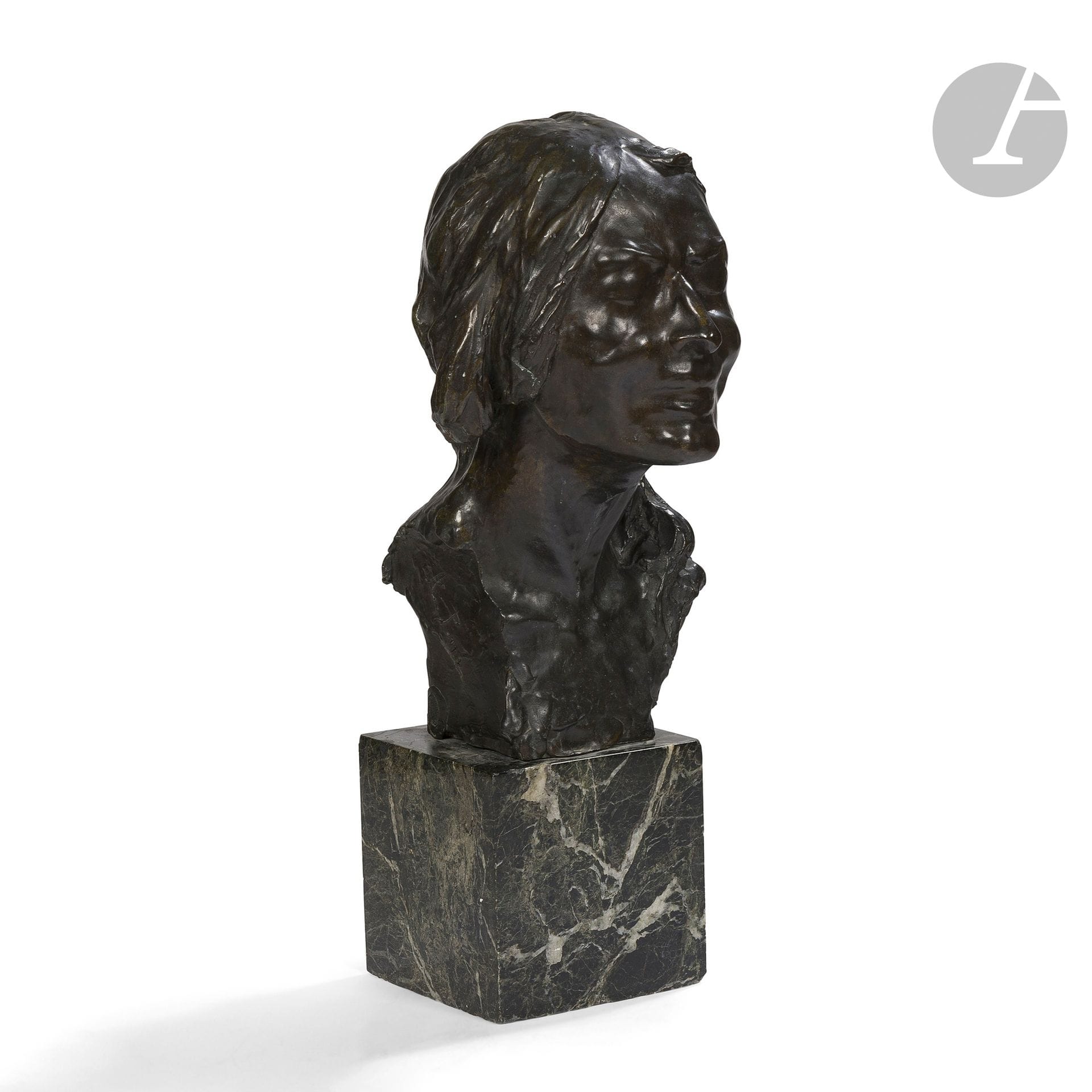 ALFREDO PINA (1883-1966)
La Pisanella (La femme de Pise), modèle créé vers [1916], très probablement inspiré du personnage du livre de Gabriele d’Annunzio paru en 1914
Sculpture.
Épreuve en bronze patiné noir nuancé.
Fonte à la cire perdue.
Édition ancienne ante mortem.
Socle cubique en marbre vert de mer.
Signé A. PINA et porte le cachet de fondeur MONTAGUTELLI Frères – Cire perdue -Paris sur le côté droit.
Hauteur sculpture seule: 39cm
Hauteur: 54cm

Collections publiques:
MacNay Art Museum, San Antonio, USA – Une épreuve en marbre du modèle conservée dans cette institution sous le numéro d’inventaire 2013.2

Bibliographie: 
D. Achelle – La sculpture contemporaine et l’œuvre d’Alfred Pina – Collection «L’Art», Imprimerie Charaire, Sceaux, vers 1920. Une épreuve en bronze du modèle reproduite page 78.
