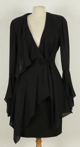 M13: Veste longue en crêpe noir, boutons passementerie et perles EMANUEL UNGARO PARALLÈLE (T.38/40)