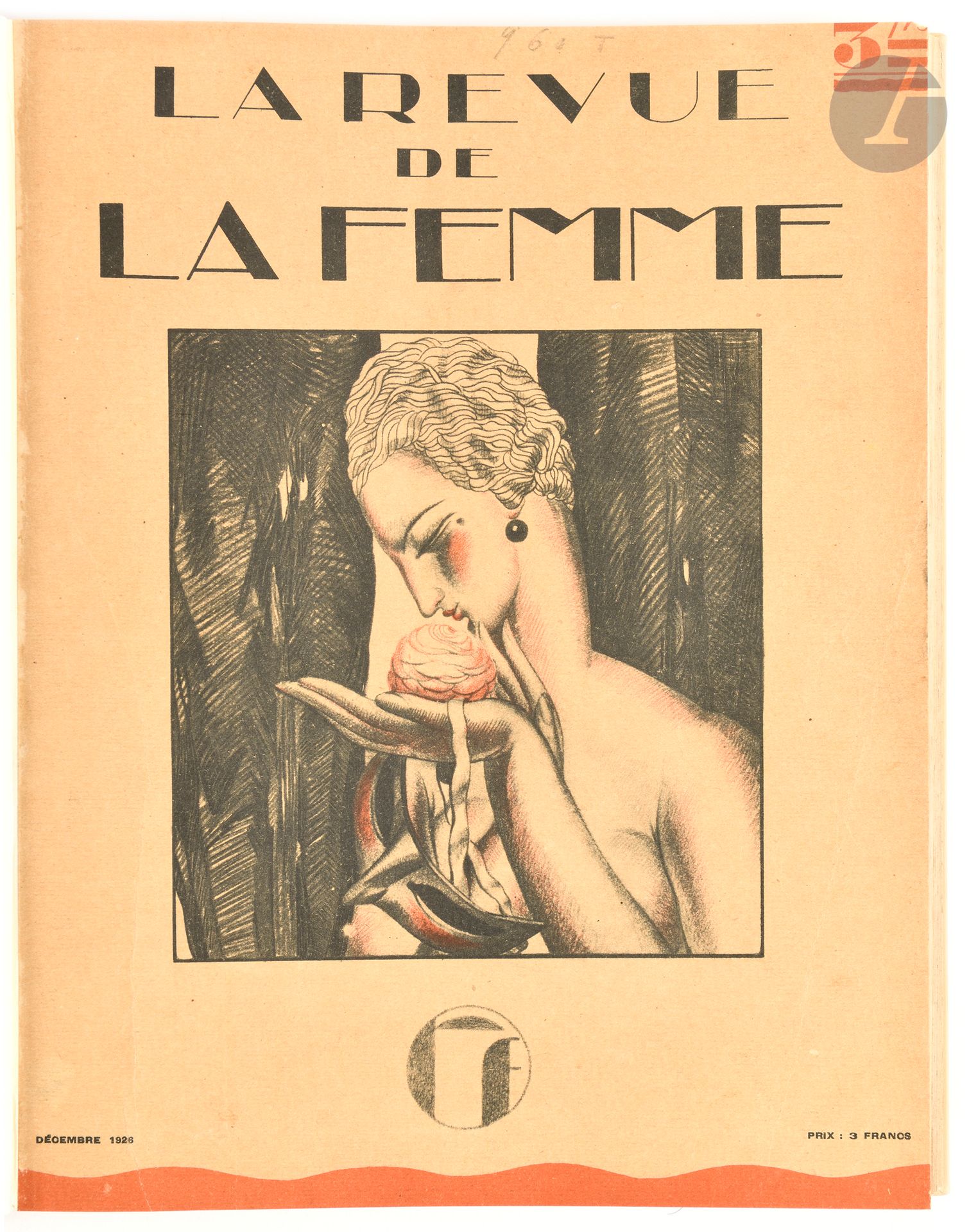 [REVUE FÉMININE].
La Revue de la Femme.
Paris : Draeger, décembre 1926-juin 1930. — Trois volumes in-folio, 306 x 242. Demi-toile rouge à la Bradel, reproductions des couvertures sur les plats, premiers plats des couvertures illustrées conservés (T. Boichot).

Gaudriaut, p. 188. - CCP, IV, 206 (date le dernier numéro d’avril 1930, soit le n° 37).

Très rare collection complète de cette revue féminine de la fin des Années folles.

Publiée à raison d’un numéro par mois, cette revue féminine se distingue d’autres publications de la même période par ses articles de qualité. Loin de se cantonner à la mode, les articles abordent aussi l’actualité artistique et littéraire, la politique, le sport (golf et tennis), etc. Parmi les chroniques régulières, relevons ainsi « Ma bibliothèque » par Fernand Vandérem, le directeur bien connu du Bulletin du bibliophile, « Notre beauté » par Lucie Delarue-Mardrus ou encore une revue des livres par Émile Henriot. Quelques écrivains célèbres ont aussi apporté leur concours, à l’instar d’Anatole France, Eugène Marsan, Marcel Prévost, etc.

L’abondante illustration comprend de nombreuses reproductions en noir de personnalités féminines habillées de créations de Jeanne Lanvin, Pérugia, Philippe & Gaston, Nicole Groult, etc. et des dessins de mode dans le style Art déco.

Salissures à certaines couvertures, un feuillet mal monté dans le 1er numéro, marges rognées court avec atteinte à la pagination et à la dernière ligne du texte par endroits.