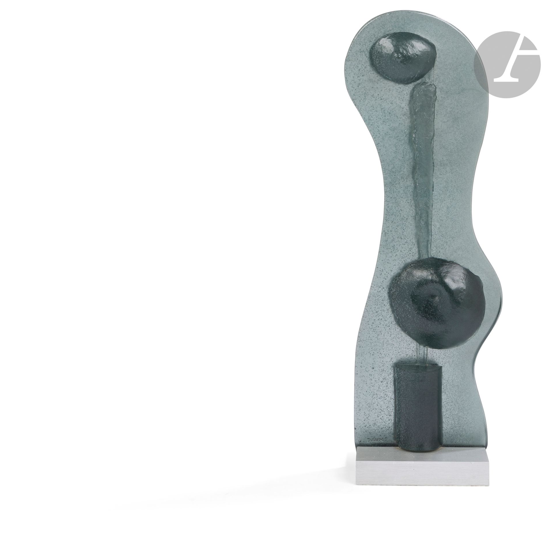 Robert COUTURIER (1905-2008)
Woman
Sculpture in pâte de verre.
Signed "Couturier" and "Daum".
Daum Editions.
Aluminum base.
Height : 57 cm