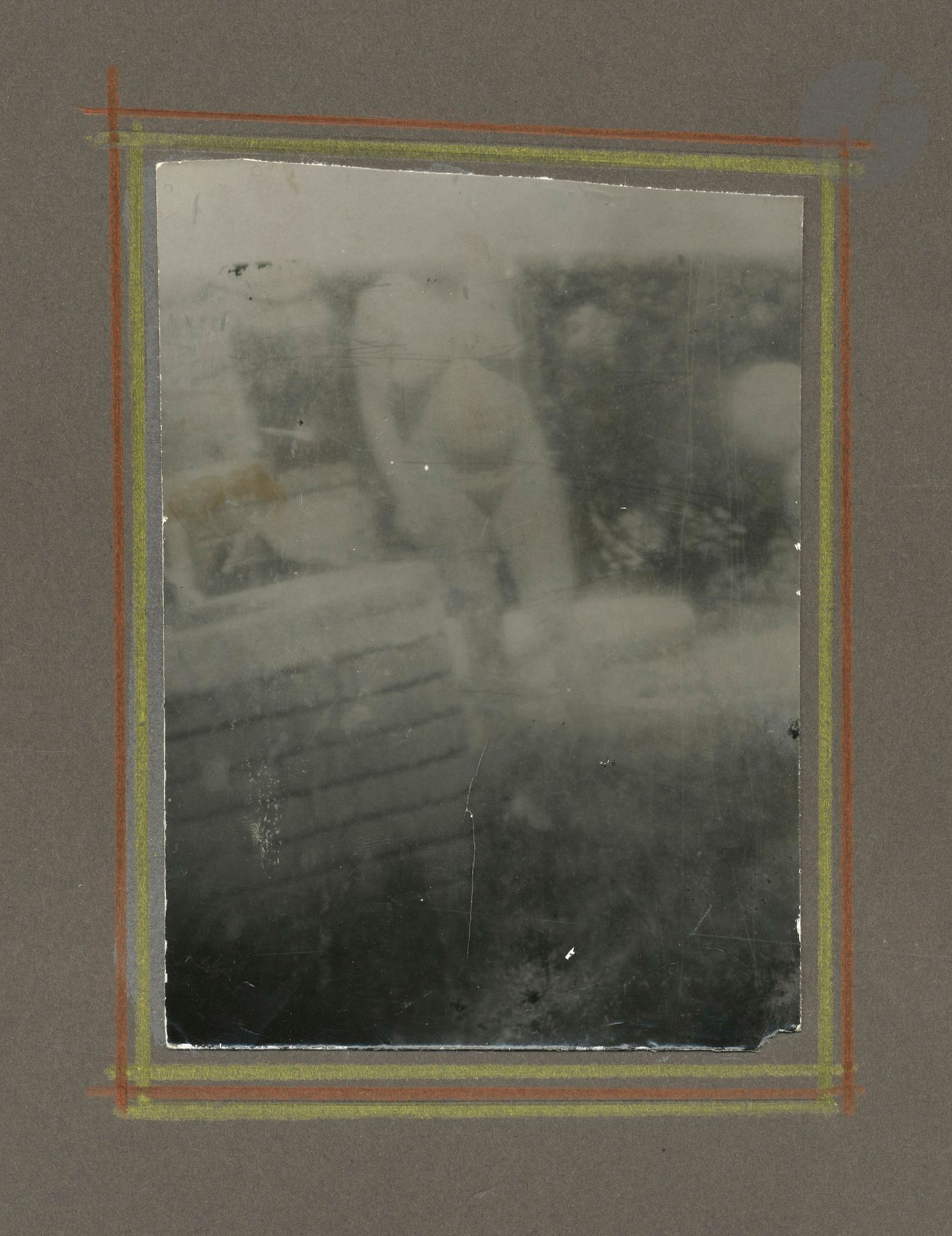 Miroslav Tichy (1926-2011)
Untitled [Woman in bikini], c. 1960-1970. 
Vintage silver print, mounted on the photographer's card. A certificate of authenticity from Jana Hebnarova (Miroslav Tichy's successor) is pasted on the reverse of the mount.
13 x 9.5 cm 

Provenance : 
- Jana Hebnarova Collection, Kyjov, Czech Republic. 
- Private collection, Paris.