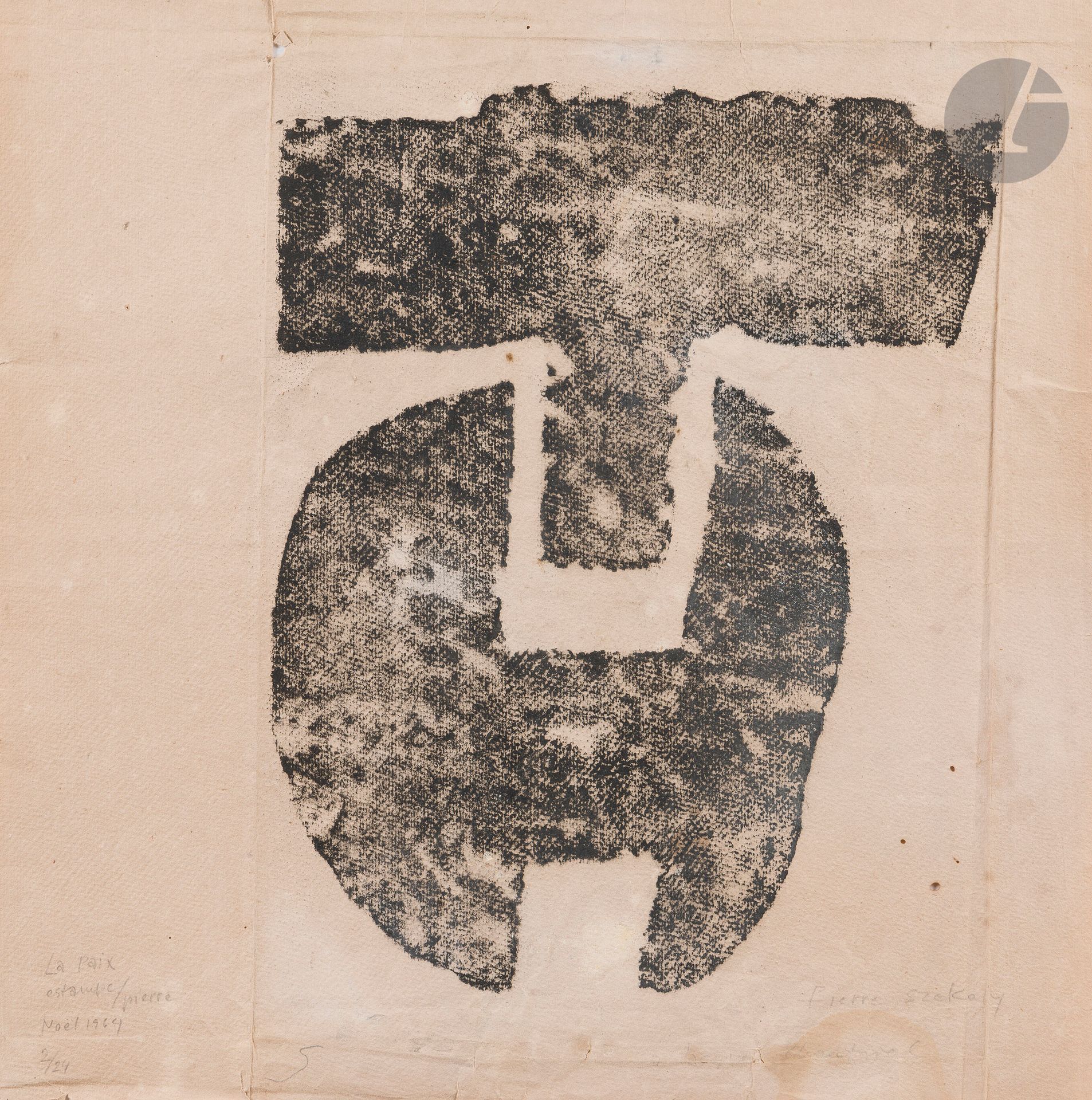 Pierre Székely (hongrois, 1923-2001) 
La Paix ; Vie quatre ; Équilibre. 1969-1971. Estampe (impression sur pierre, sur ciment et sur granit). Formats divers. Bonnes épreuves sur différents papiers modestes, titrées, annotées et datées au crayon, 2 dédicacées. Accidents, salissures, larges auréoles d’humidité. La dernière avec nombreux petits trous et large morceau d’adhésif en guise de restauration sommaire au verso. 
Joint : Réceptacle de lumière. Noël 1966. Estampe (soie sur pierre). [255 x 260]. Impression en bronze doré. Épreuve sur vélin modeste. Rousseurs claires éparses. 
Ens. 4 p.