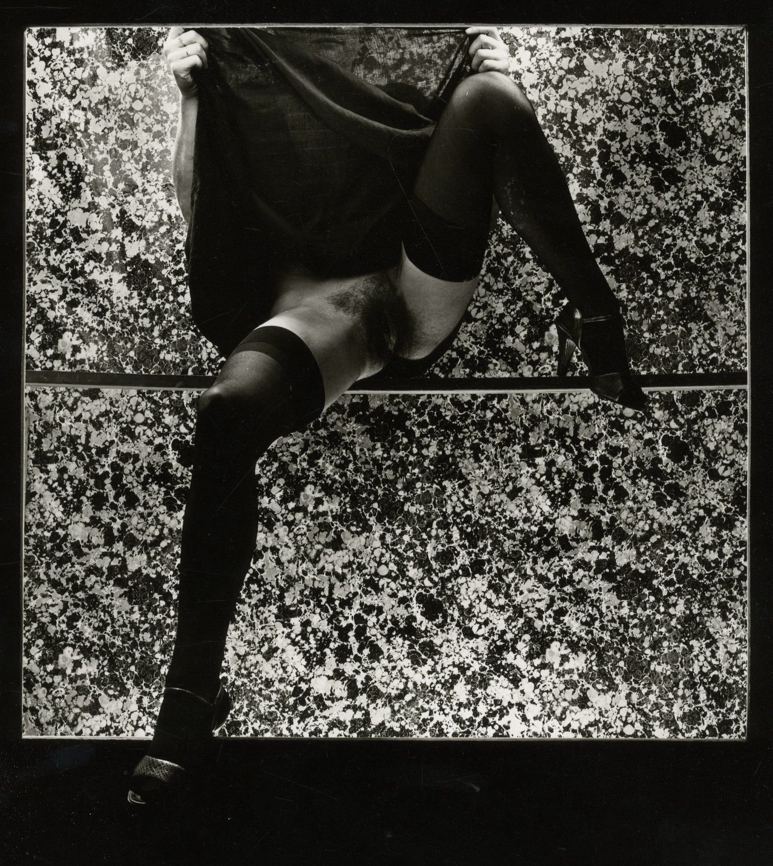 Claude Fauville (1940)
Nude [seated woman], c. 1980.
Vintage silver print on Agfa paper, signed and numbered 5 copies in pencil on verso.
34 x 28.5 cm with margins
