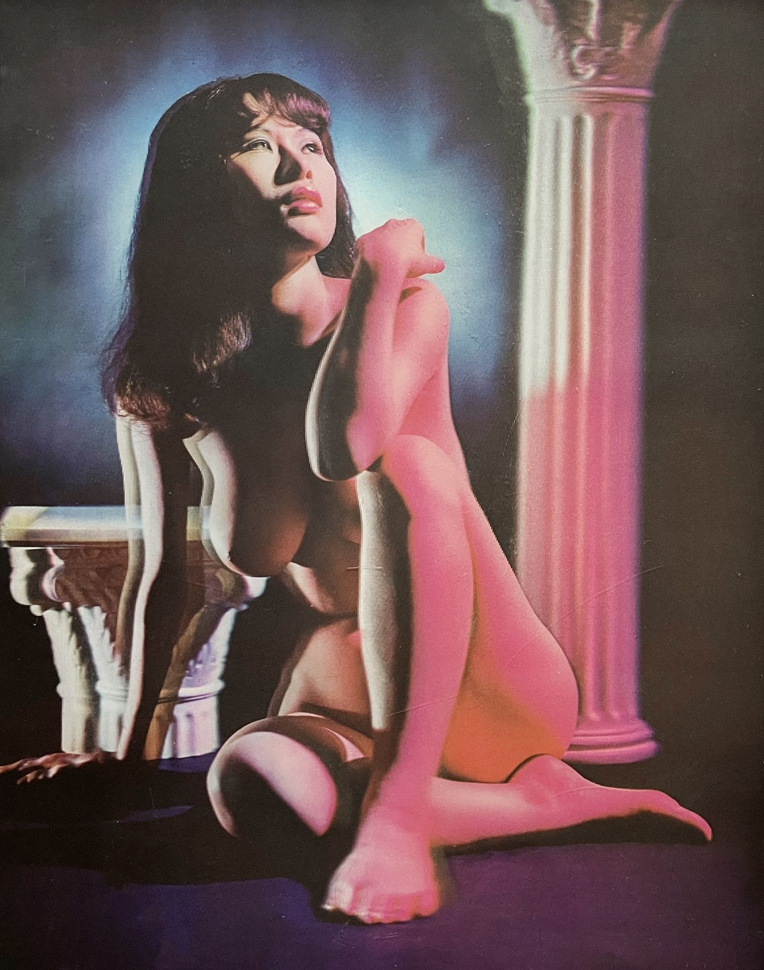 Photographe non identifié
Nu féminin en relief, c. 1980.
Rainbow Nude.
Épreuve lenticulaire en couleurs, contrecollée sur aluminium. 
34 x 26 cm - cadre