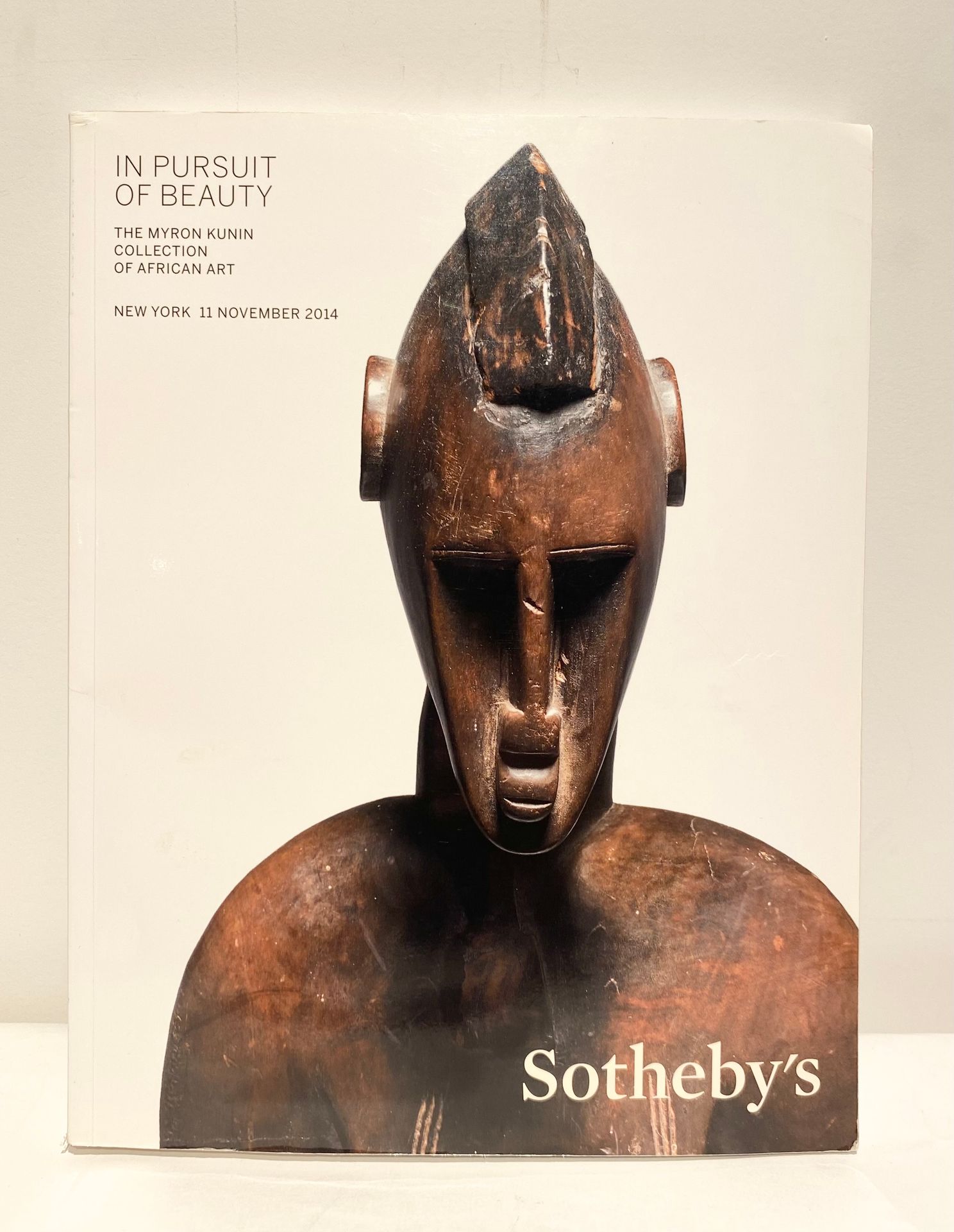 SOTHEBY S NEW YORK, In Pursuit of beauty, the Myron Kunin Collectoni of African Art, Novembre 2014.