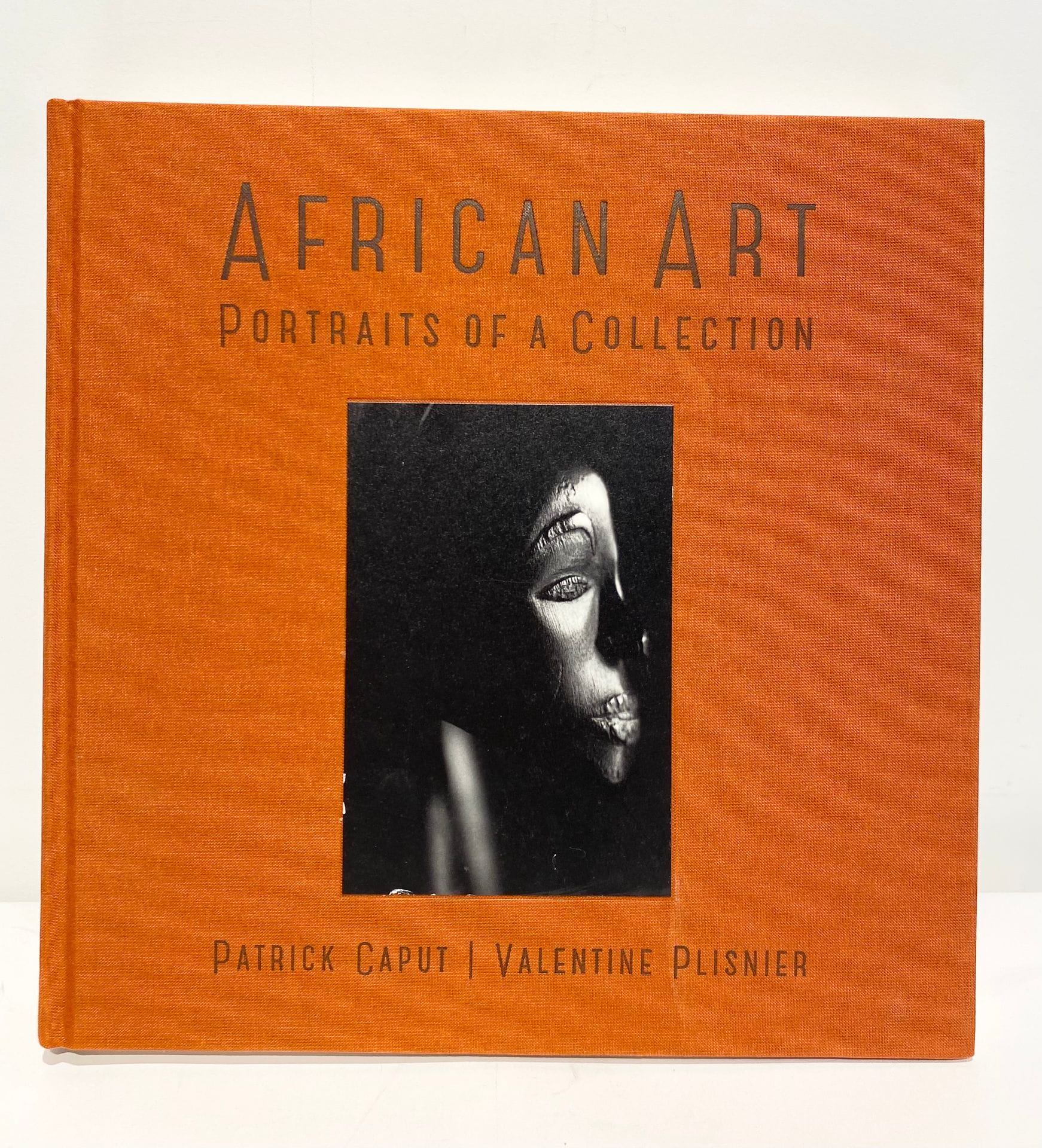 CAPUT & PLISNIER, African Art, Portrait of a collection, 5 Continents, 2016.