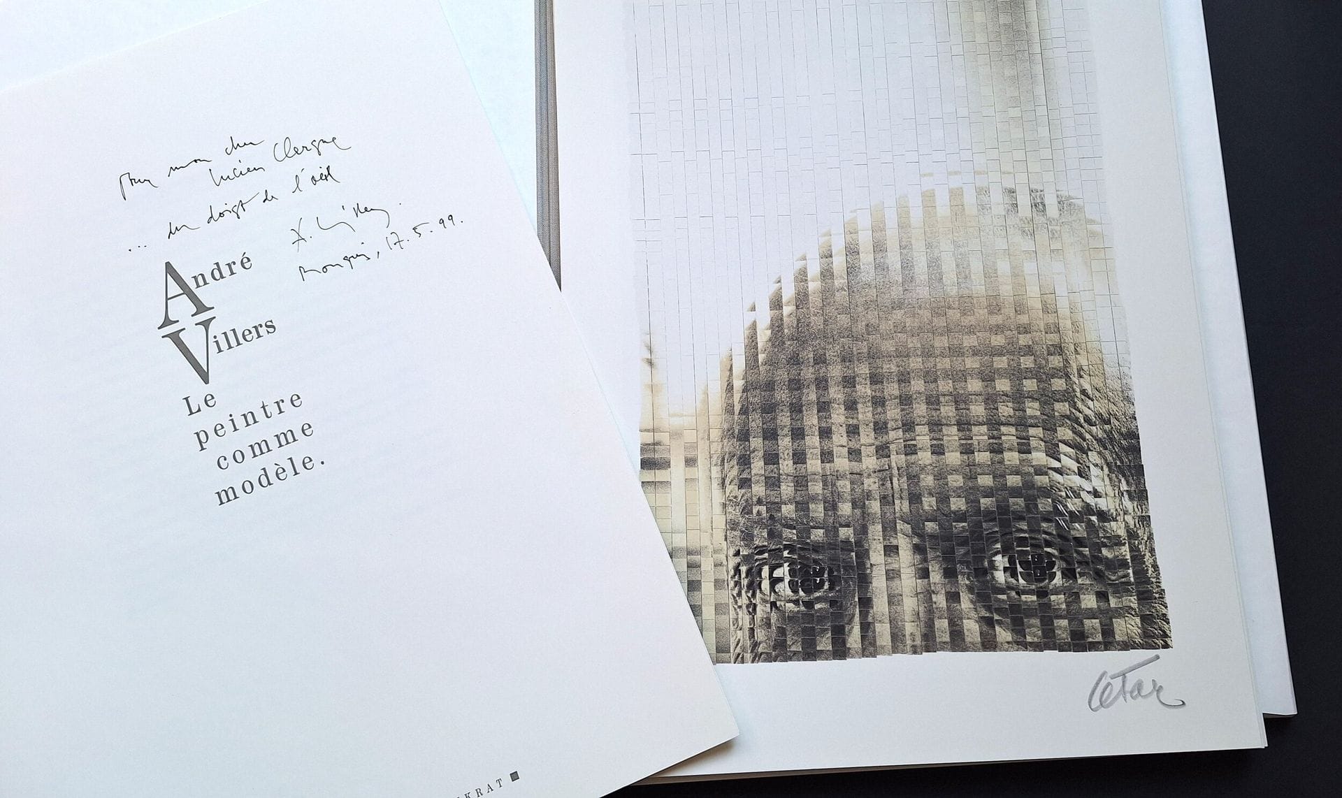 VILLERS, ANDRÉ (1930-2016) [Dédicacé à Lucien Clergue]
Le peintre comme modèle.
Éditions Serge Aboukrat, 1994.
In-folio (42 x 31 cm). Édition originale, tirée à 350 exemplaires numérotés et signés par André Villers, dont 125 comportent un portrait de Pablo Picasso sur des photos d'André Villers par César (signé au crayon dans la marge). Ouvrage n° 154/350 composé de 20 photographies d'André Villers, superbement reproduites en phototypie, représentant Picasso à l'œuvre, d'un portrait de Picasso par César et d'un texte de Valentine de Ganay. Cet exemplaire est dédicacé à Lucien Clergue par André Villers à Mougins en 1999. Etui et emboîtage d'éditeur en tissu titré en noir. Etat neuf.