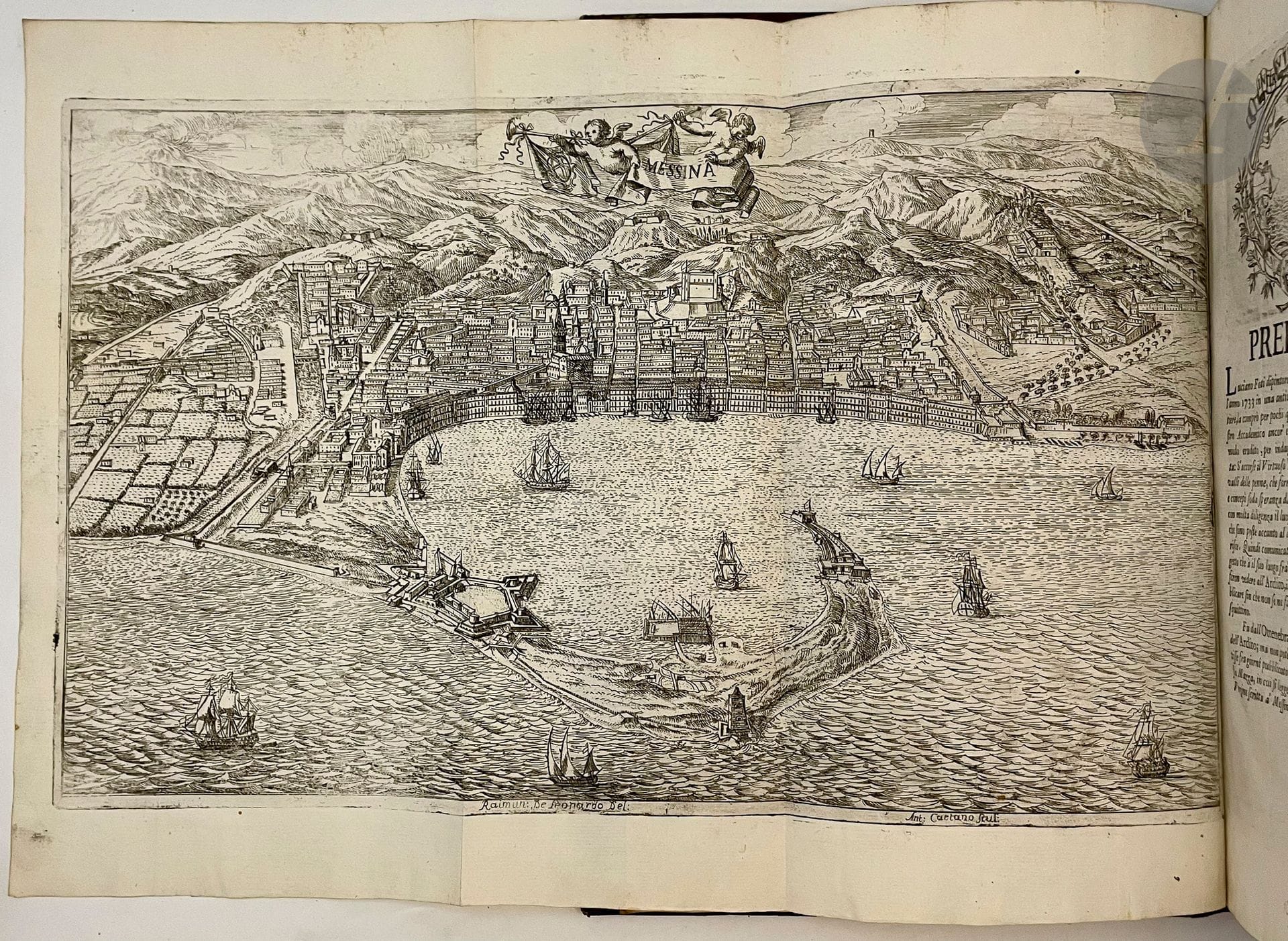 [QUINGLES (Jacopo Francesco de) - AGLIOTI (Paolo)].
Spiegazioni di due antiche mazze di ferro ritrovate in Messina nell'anno 1733. Scritte dal naufragante, e dall'ardito Accademici della Peloritana Accademia de' Pericolanti con le opposizioni, e note del minacciato, del timido, e del recuperato, e con le riposte de' medesimi naufragante, ed ardito.
Venise : Francesco Pitteri, 1740 [colophon : Messine : imprimerie académique pour les Lazzari, 1740]. — In-folio, basane rouge, roulette dorée en bordure des plats, dos lisse orné (reliure de l'époque).
Édition originale de ce livre rare de Jacopo Francesco de Quingles et Paolo Aglioti, mentionnés sur le titre comme le naufragé et l'audacieux.
Cette publication intervient après la découverte en 1733 de deux masses antiques sur lesquelles était gravée une invocation à la Vierge avec la mention d'une lettre écrite par Marie aux habitants de Messine. Une vive controverse éclata quant à l'authenticité de ces objets et le Sénat de Messine chargea l'Accademia dei Pericolanti, institution culturelle et scientifique fondée dans cette ville en 1729 par Paul Aglioti, de les étudier.
Ce sont ces études qui sont publiées ici.  « Les avis étaient partagés ; Quingles pensait donc qu'il s'agissait de deux insignes de magistrats [...] ; les autres, menés par Aglioti, croyaient qu'il s'agissait de massues de guerre. Aglioti, plus que quiconque, s'efforce de démontrer l'authenticité de la lettre envoyée aux Messiniens » (Moncada Lo Giudice, in : « Una biblioteca siciliana »).
L'édition propose une abondante illustration composée d'un frontispice, d'une superbe vue de Messine dépliante, d'une grande reproduction des deux masses, de 27 planches, de 8 bandeaux et d'une gravure dans le texte.
Reliure salie, frottements d'usage et épidermures, coins émoussés. Traces d'un ex-libris manuscrit effacé sur le titre. Pliure au frontispice. Tache dans la marge des pages 61 à 64. Déchirure sans manque à la planche dépliante entre les pages 168-169. Tache d'encre claire aux planches 4 et 5 à la fin. Salissures à quelques feuillets.
Provenance : étiquette de la librairie italienne ancienne et moderne G. Pedone Lauriel à Paris.