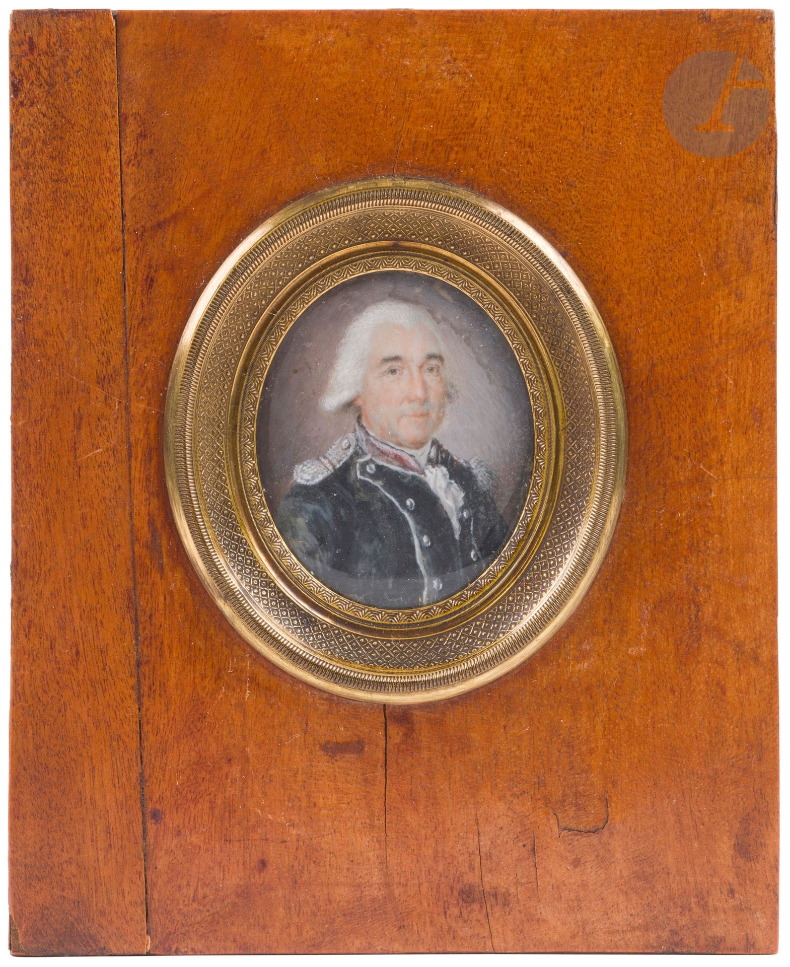 École française de la fin du XVIIIe siècle
Femme en buste de trois-quarts à droite en robe bleu guimpe blanche et bonnet de dentelle à ruban bleu; Militaire en buste de trois-quarts à droite, en uniforme noir.
Paire de miniatures sur ivoire.
A vue 4,7x3,8cm 
Cadres postérieurs en bois de placage rect 13,5x11cm. 
Inscription manuscrite au verso attribuant ces œuvres à la mère d’Alfred de Vigny née Marie Jeanne Amélie Baraudin (1757-1837).

Un CIC sera délivré, permettant la circulation à l’intérieur de l’Union européenne.