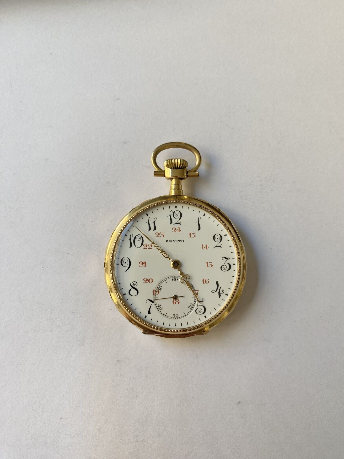 Une montre de poche en or 750/°°° Zenith.
Poids brut : 71 g