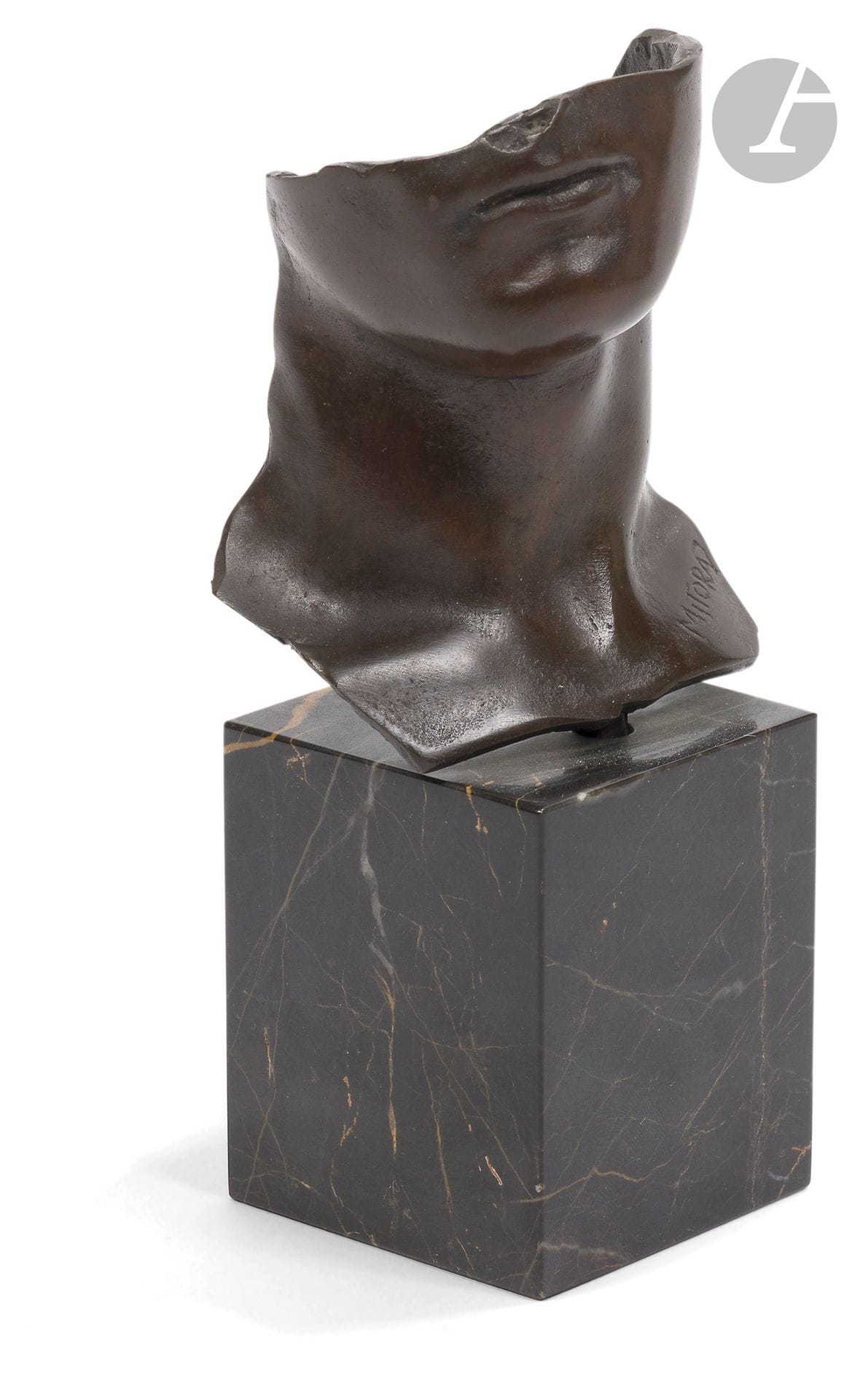 Igor MITORAJ [Polish] (1944-2014) Portrait d'homme, 1984 Bronze print with brown patina. Signed lower right. Issued in 1000 copies to mark the launch of men's skincare by Paco Rabanne. Height: 8.5 cm Total height: 15 cm