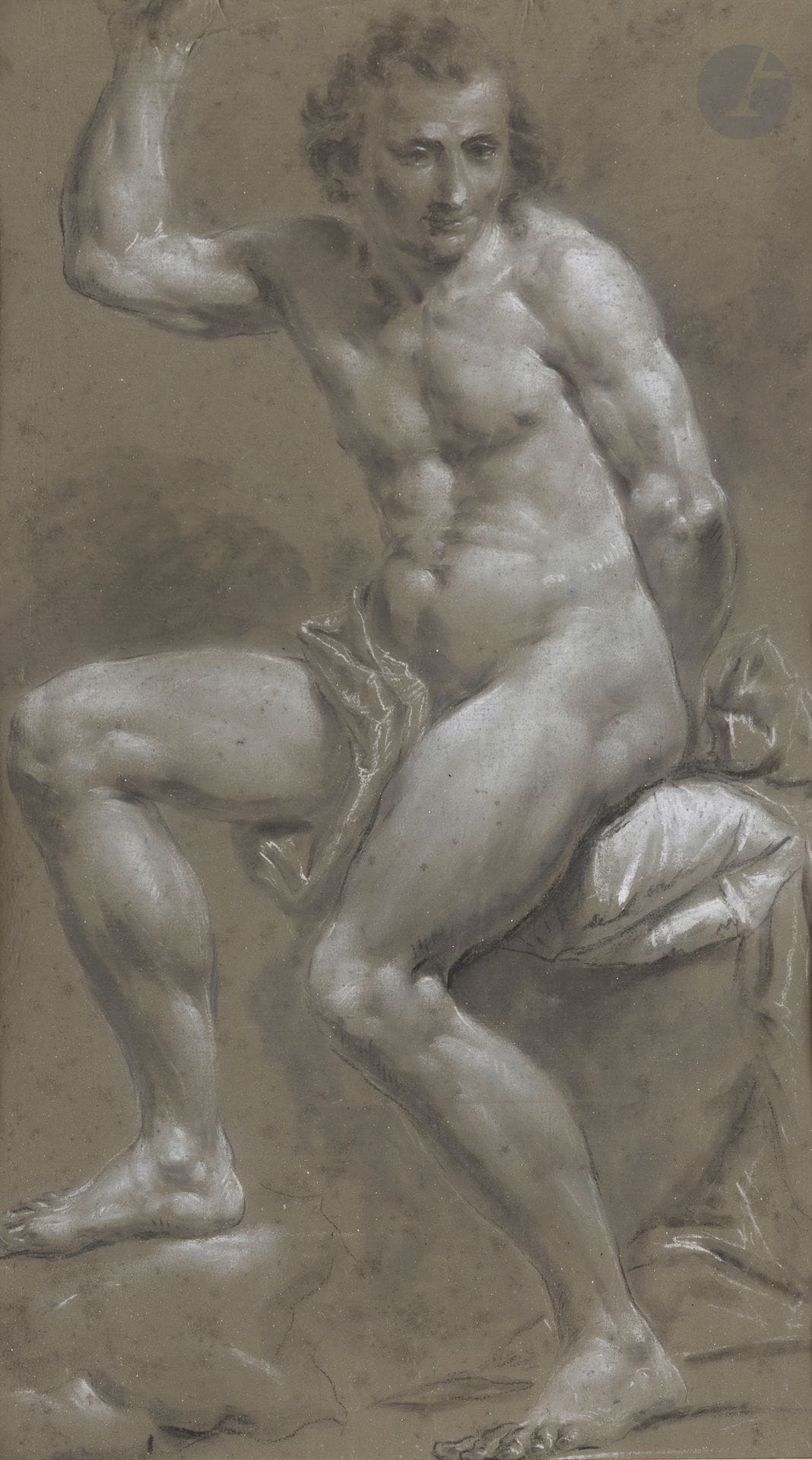 Francesco MONTI (Bologne 1685 - Brescia 1768)
Académie d’homme assis, le bras droit levé
Pierre noire, estompe et rehauts de craie blanche sur papier préparé en brun.
(Petites pliures, taches, bords irréguliers).
43,5 x 29 cm