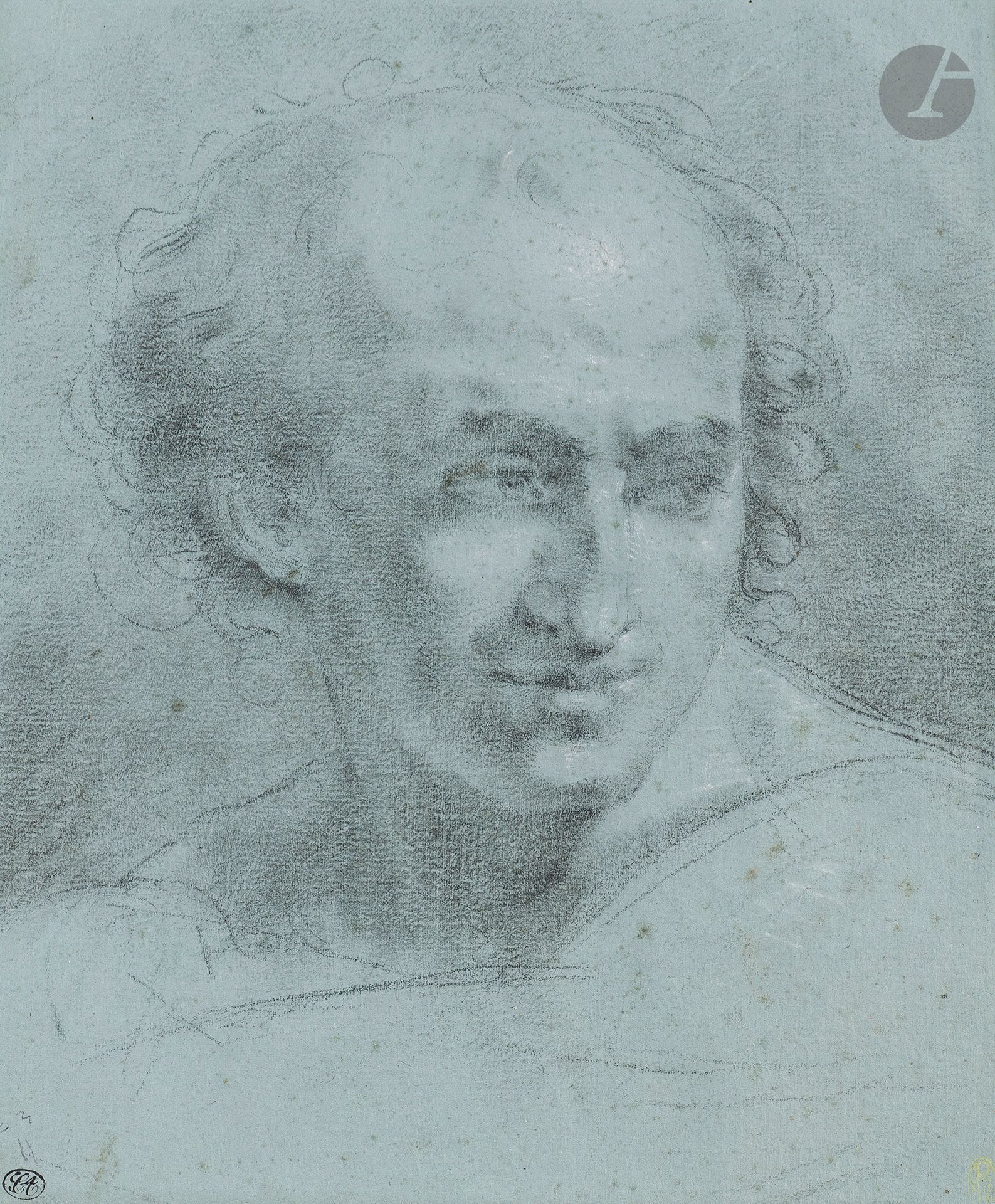 ÉCOLE ROMAINE de la fin du XVIIIe siècle
Portrait d’homme
Crayon noir et craie blanche sur papier préparé en bleu.
Annoté au dos «Maggiori Compro a Roma del 1806» (Lugt 3005b).
29 x 24,5 cm

Provenance:
- Collection Claudio Argentieri (1891-1956) (Lugt 486b).
- Ancienne collection Maggiori, son écriture au verso (Lugt 3005b).