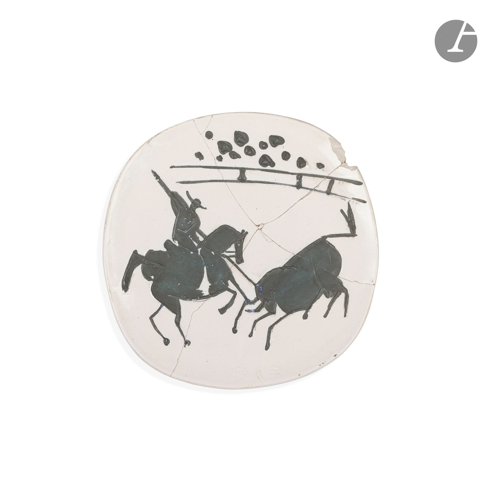 PABLO PICASSO (1881-1973) & ATELIER MADOURA
Picador et taureau, le modèle créé le [25 septembre 1953]
Assiette ronde/carrée. Empreinte originale ; de l'édition deux cents exemplaires tous réalisés à l'atelier Madoura. Épreuve en terre de faïence blanche, décor à la paraffine oxydée, bain d'émail blanc ; noir. Importants accidents et manques. Porte les cachets en creux Empreinte originale de PICASSO et MADOURA Plein Feu au revers. D. 25,3 cm

Bibliographie :
Alain Ramié - Picasso, catalogue de l'œuvre céramique édité 1947-1971 - Éditions Madoura, 1988. Modèle identique reproduit page 106 sous le numéro 194 du catalogue.