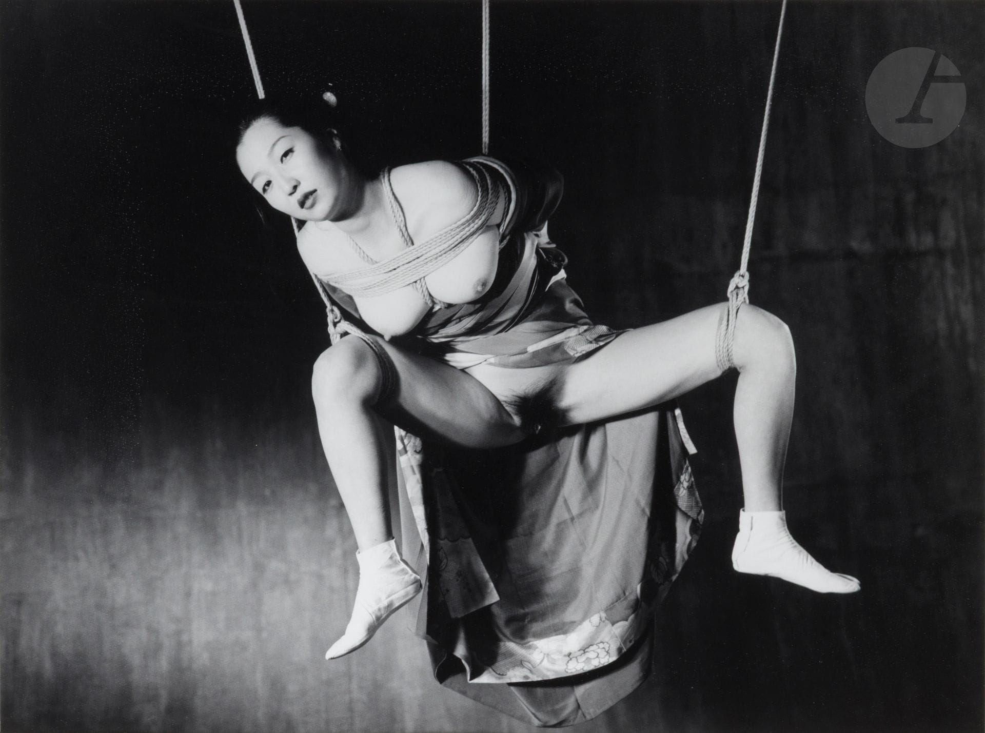 Nobuyoshi Araki (1940)
Untitled [Bondage - Suspended Woman], c. 1995-2000. 
Silver print, signed in pencil on verso.
46 x 57.5 cm - frame