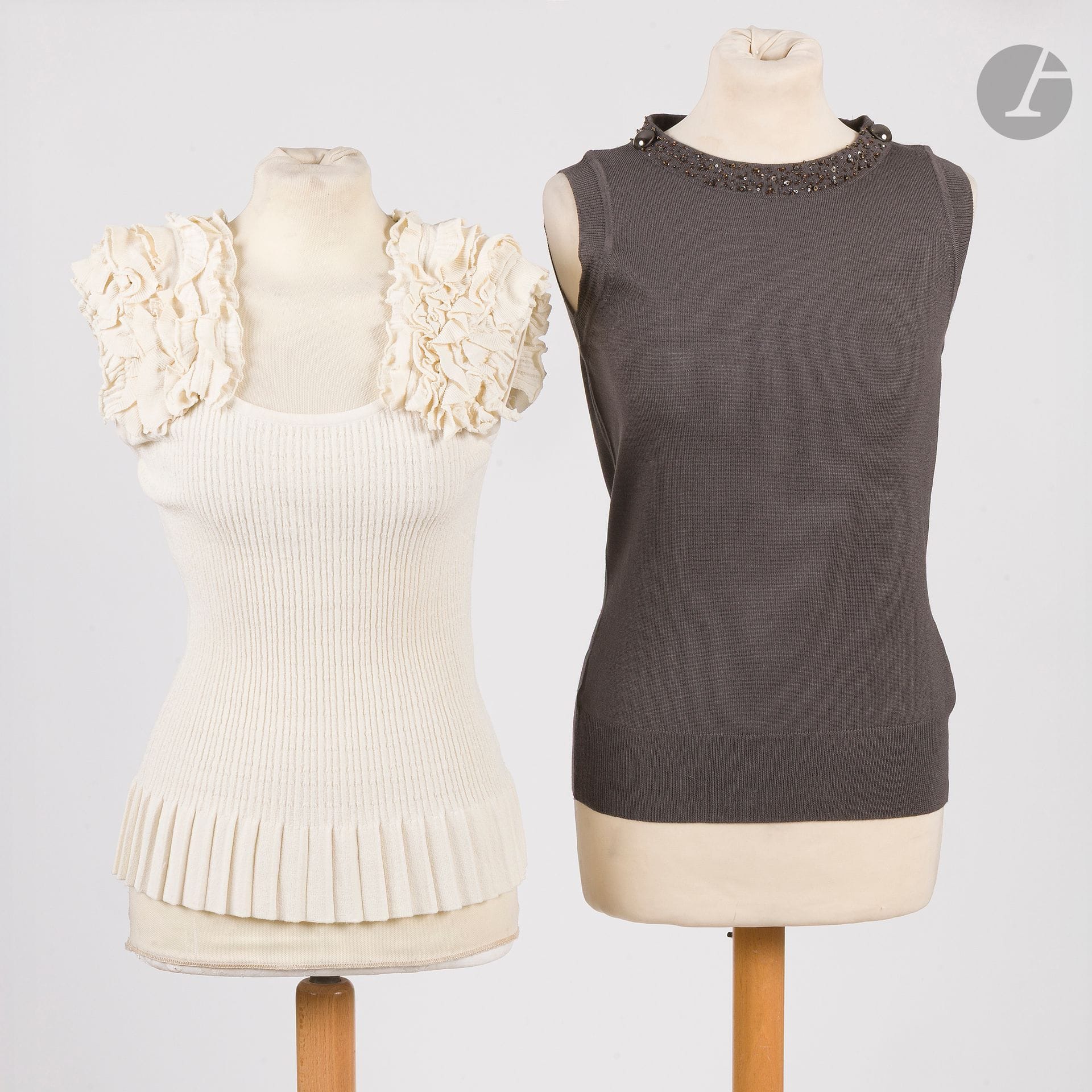 LOUIS VUITTON and FENDI
Two knit tops, one taupe the other cream. S.40 and S indicated