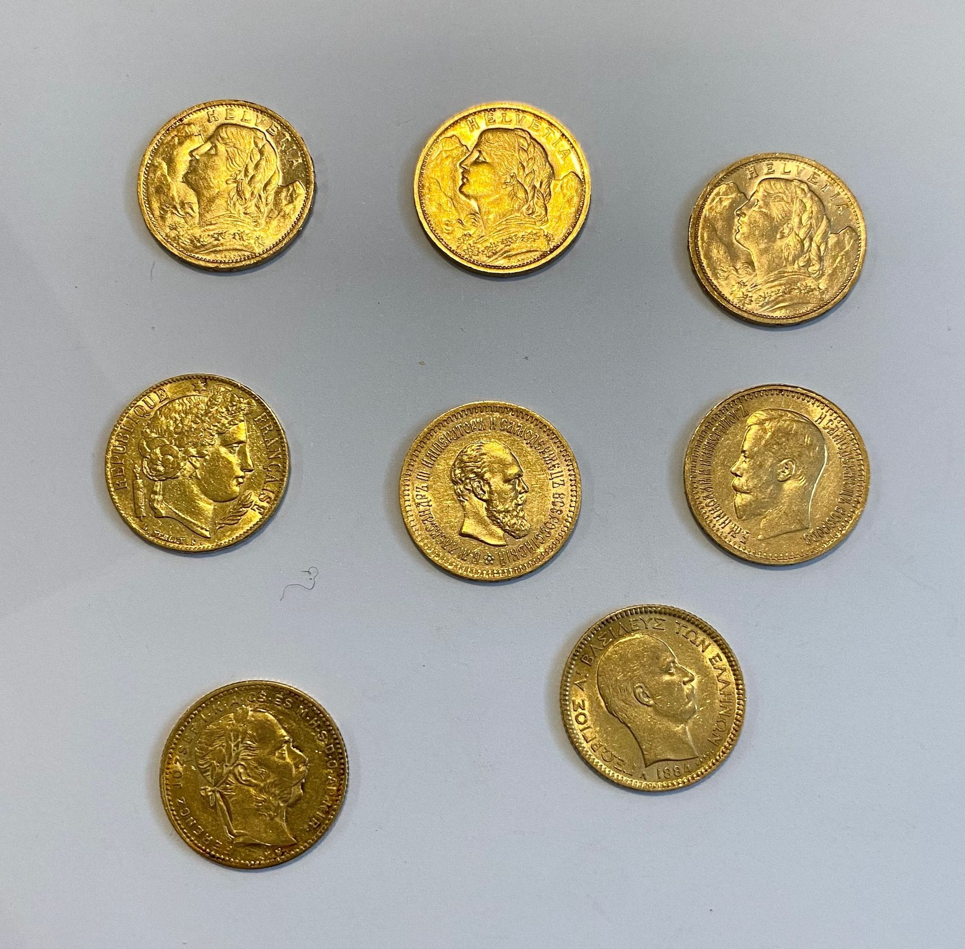 Lot de 8 pièces en or. 
- 3 pièces de 20 Francs suisse, Helvetia.
- 1 pièces de 20 Francs, Empreur François Joseph.
- 1 pièces de 20 Francs, Cérès.
- 2 pièces de 5 roubles Alexander III, Nicolas II.
- 1 pièce de 20 Drachmes, Geroge Ier.