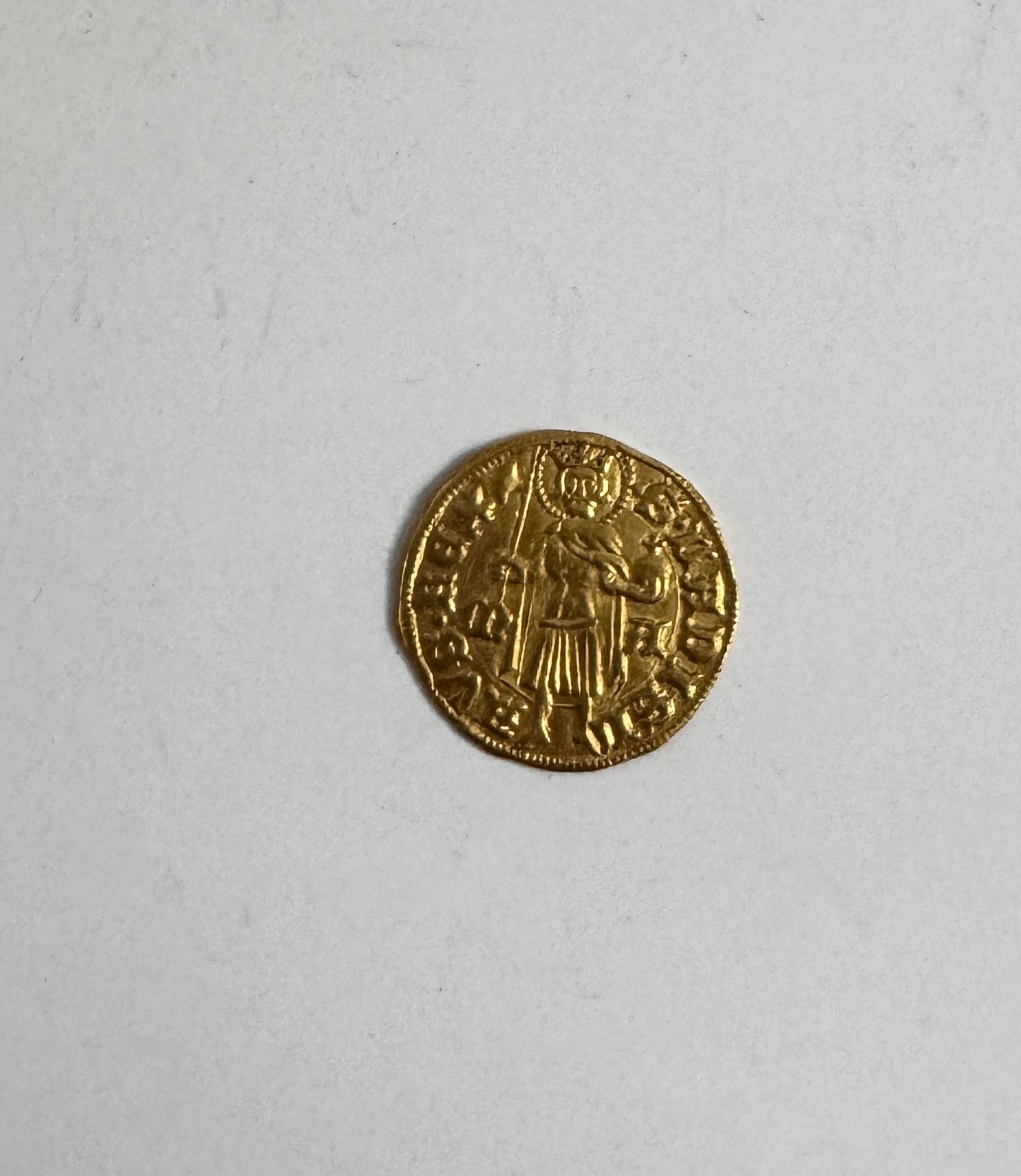 HONGRIE. Sigismond. Ducat. Or. 
3,52g. 
Frappé en 1399. Friedberg.9 
Bel exemplaire. 
TTB