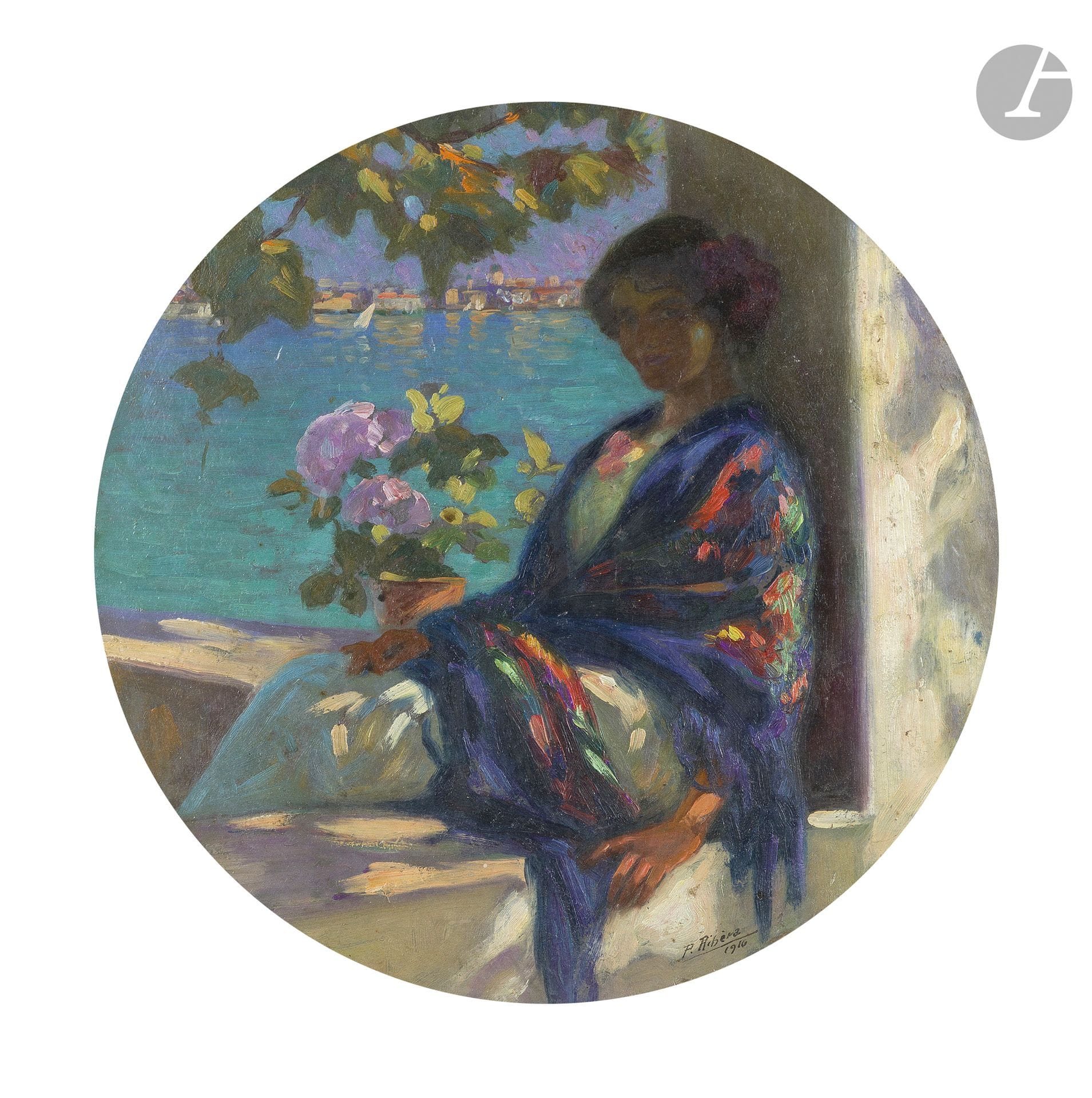 Pedro RIBERA (1867-1932)
Femme assise en bord de mer, 1910
Huile sur carton.
Signée et datée en bas à droite.
Diamètre : 30.5 cm