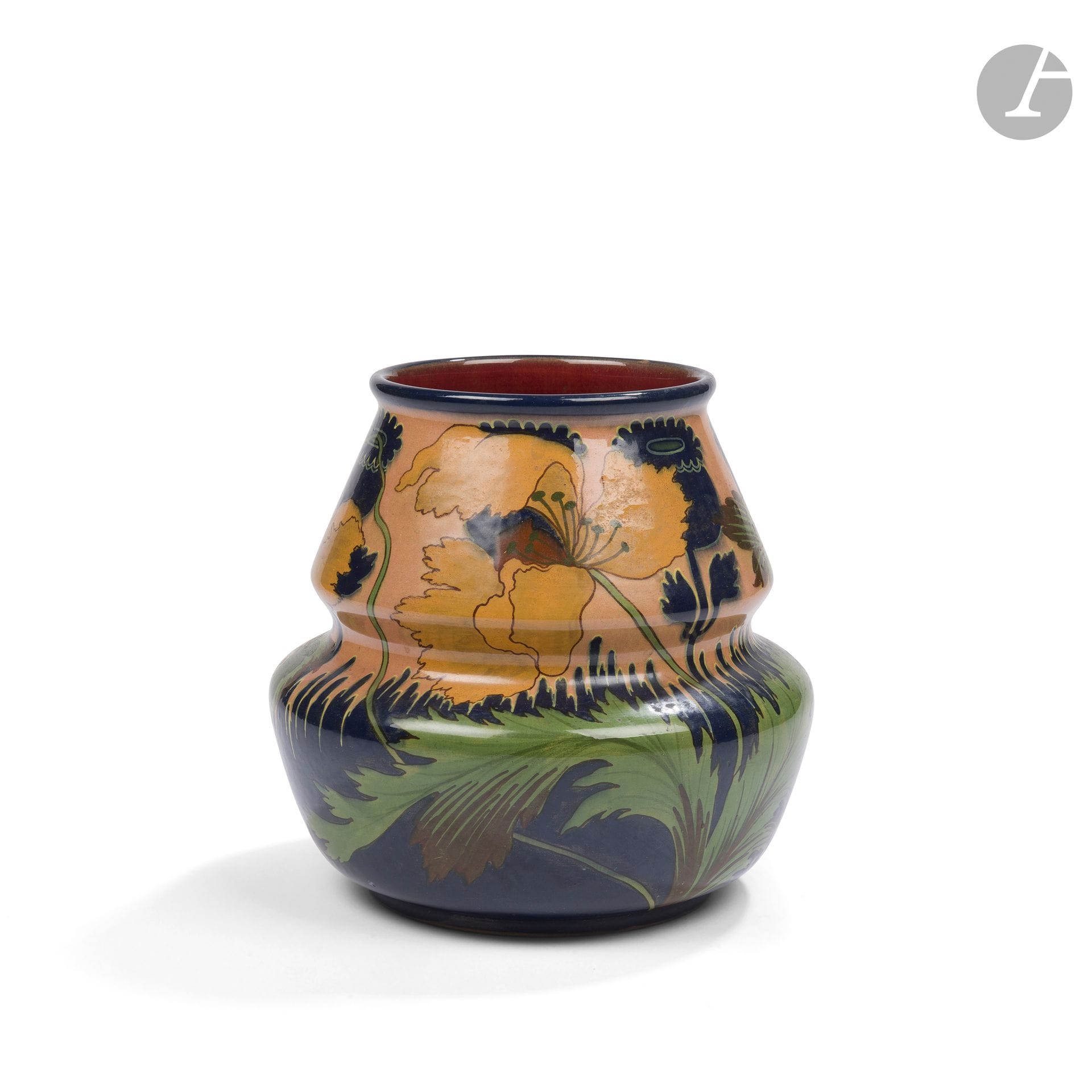 CARL SIGMUND LUBER (1868-1934) & MANUFACTURE NORICA (FONDÉE PAR JOHANN VON SCHWARZ)
Pavots
Vase à base renflée et à un étranglement central. Épreuve en céramique émaillée polychrome; le décor titre tournant. Un infime saut d’émail en pourtour du col, un éclat à la base. Marqué du tampon de la manufacture sous la base. H. 18,5 cm 
Bibliographie : 
Wolfgang König et Rudolf Weichselbaum – Carl Sigmund Luber – Leben und Werk als der Jugendstilkeramik von Johann von Schwarz, 1896-1906 / His Life and Works as Artist for the Art Nouveau Ceramics of Johann von Schwarz, 1896-1906 – Catalogue de l’exposition itinérante organisée à Boizenburg (16 septembre 2006 – 15 février 2007) ; à Frechen (4 mars – 28 mai 2007) ; à Munich (16 janvier – 16 février 2008), Koenig-Weichselbaum Verlag, Einbeck, 2006. Un modèle identique reproduit page 194, sur une planche Norica-Fayencen moderner Art (n° 2442).