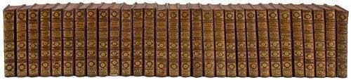[PANCKOUCKE (Charles-Joseph)]
Le Grand vocabulaire françois. Paris: C. Panckoucke [puis] Hôtel de Thou, 1767- 1774. - 30 volumes in-4, veau marbré, dos à nerfs orné, tranches rouges (reliure de l'époque). Seconde édition du premier volume et édition originale de tous les autres, du premier ouvrage encyclopédique de l'éditeur lillois Charles-Joseph Panckoucke. il fut rédigé par "Une Société de gens de lettres" qui se composait, entre autres, de Joseph Nicolas Guyot, éditeur scientifique de l'ouvrage, de Sébastien-roch-Nicolas de Chamfort et de Ferdinand Camille Duchemin. Cette publication de plus de 18000 pages parut, peut-être à tort, en même temps que plusieurs autres ouvrages de grandes envergures telles que l'Encyclopédie et les nouvelles éditions du Dictionnaire de l'Académie française et du Dictionnaire Universel de Trévoux, ce qui ne lui permit pas d'être mis en avant et d'avoir le succès désiré. Panckoucke ne cachait pas dans sa préface son ambition de produire, avec ce Grand vocabulaire, une publication dans la lignée de l'Encyclopédie. L'un des grands intérêts de ce Vocabulaire est qu'il contient la presque totalité des mots usités à l'époque, et qu'il propose "l'explication de chaque mot considéré dans ses diverses acceptions grammaticales... Les loix de l'Orthographe; celles de la Prosodie... les Principes généraux & particuliers de la Grammaire... La Géographie ancienne et moderne; le Blason, ou l'art héraldique; la Mythologie... Des détails raisonnés & Philosophiques sur l'Economie, le Commerce, la Marine, la Politique, etc.", ce qui fait de cet ouvrage un outil linguistique des plus précieux et sans doute l'un des plus détaillés de l'époque. Les indications sur la prononciation des mots sont absolument fondamentales pour l'étude phonique de la langue de l'époque: "FraNÇOiS, OiSE [...] La première syllabe est moyenne, la seconde longue, & la troisième du féminin très-brève. On prononce & l'on devroit écrire fransais, fransaise" (Tome Xi, p. 324). Bon exemplaire malgré plusieurs coin
