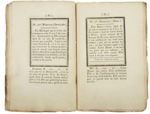 VILLIAUME (Claude)
M. Villiaume Peint par lui-même, et travesti par d'autres. Ou son agence et ses mariages. Ouvrage très-intéressant, Dédié aux personnes qui voudront bien l'accepter. Première Edition, par conséquent revue, corrigée, et surtout considérablement augmentée. Paris: Chez l'auteur, tous les libraires en nouveautés, tous les Directeurs des Journaux de Départemens, s.d. (1812). - I n-18, 149 pp. Broché, non rogné. André Blavier, Les Fous Littéraires, p. 664. Édition originale de cette rare brochure de Claude Villiaume sur la toute première agence matrimoniale qu'il venait de créer. Cette publication a été pour Villiaume l'occasion de répondre aux critiques et aux rumeurs qui circulaient sur son agence. Il y fait le résumé de quelques-unes des expériences qu'il eut dans son établissement, reproduit certaines de ses curieuses annonces et donne ses réponses aux articles critiques que lui adressait notamment le Journal de Paris. Exemplaire broché, tel que paru. Couverture salie, présentant un important manque au dos