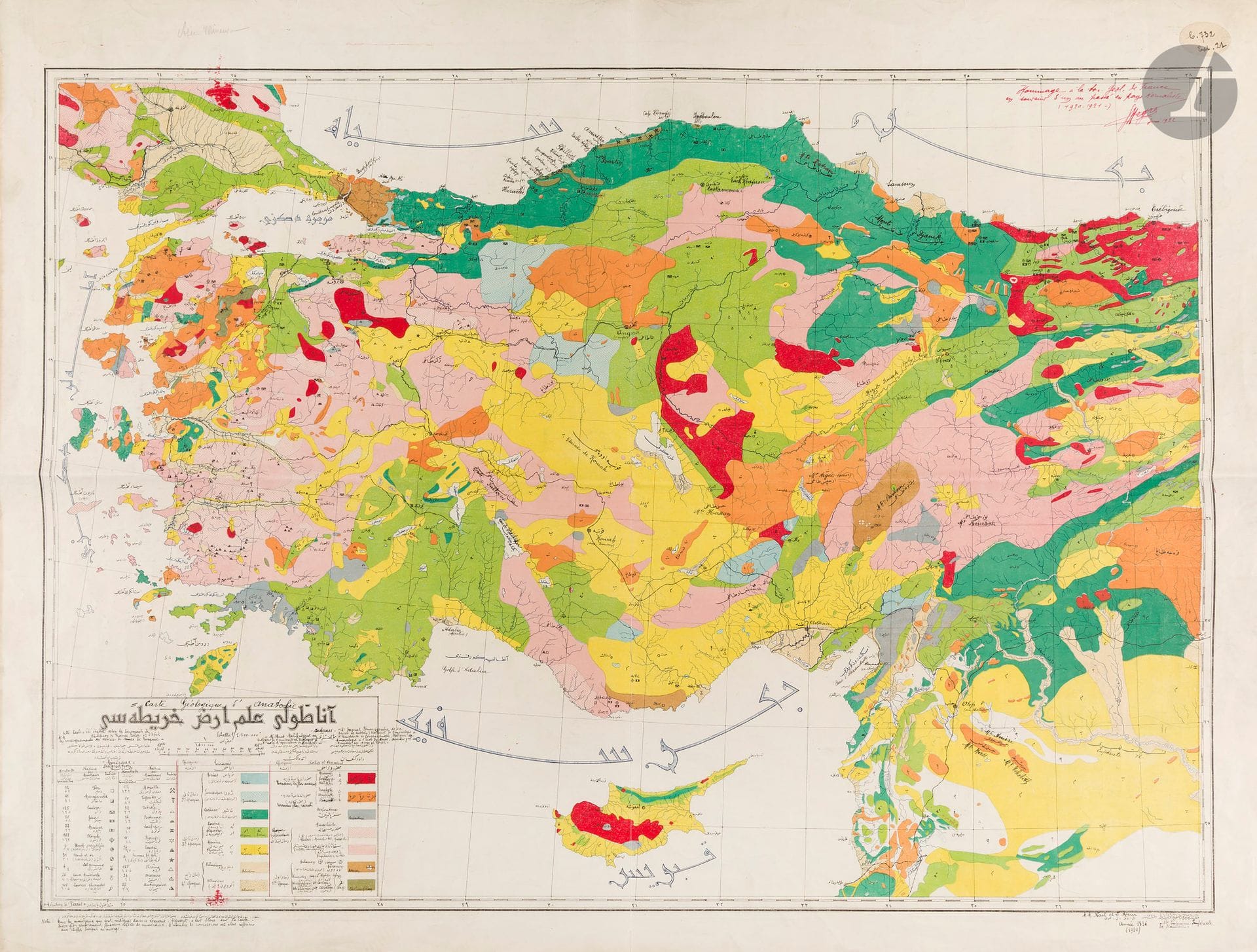 KENAN, Damat / SAYAR, Ahmed Malik. Carte géologique d’Anatolie. Stamboul, Imprimerie impériale, 1920. 620 x 860 mm. Lithographié en couleurs. Carte lithographiée en couleurs, repliée. Dimensions totales : 73 x 90 cm. Hommage manuscrit de G. Nègre à la Société géologique de France. Nombreuses annotations et traductions manuscrites en français.

Carte géologique de l’Asie Mineure, par Damat Kenan et Ahmet Malik Sayar. Publiée et imprimée en 1336 du calendrier rûmî. Le texte est en turc ottoman.
Comprend une légende identifiant les zones géologiques et l’emplacement des mines, avec une légende en couleurs pour les dépôts minéraux. La carte indique également les routes et les chemins de fer. 
 
Le style de la carte est scientifique et pragmatique, la carte est conçue à la fois pour l’étude académique et pour une application pratique dans les domaines de la mine et de la géologie. Elle couvre les trois quarts occidentaux de l’Anatolie, incluant Chypre, certaines parties du nord de la Syrie et du Liban, ainsi que la Thrace orientale. Son objet est d’identifier les formations géologiques et les ressources minérales, essentielles au développement économique et industriel. 
 
Créée durant les dernières années de l’Empire ottoman, la carte reflète la transition vers la République turque. Elle fut produite avec l’intention de soutenir la nouvelle nation en valorisant ses ressources naturelles. La carte sert d’outil fondamental pour l’exploration scientifique et la gestion des ressources, en accord avec les efforts de modernisation menés par Mustafa Kemal Atatürk. 
 
La carte met en évidence les principaux ports et lignes de chemin de fer, notamment le chemin de fer de Bagdad, essentiel au transport des minerais. 
 
Elle identifie 22 minéraux différents, témoignant de la richesse en ressources de la région. 
Le quart oriental de l’Anatolie est omis, reflétant les incertitudes géopolitiques de l’époque. 
Cette carte demeure une représentation rare et capitale de la cartographie géologique du début du XXe siècle en Turquie, illustrant le lien étroit entre la recherche scientifique et le développement national. 
Cette rare carte de grand format, publiée séparément, est la première carte géologique complète de la Turquie. 
(Pour un descriptif plus complet, confer David Rumsey Map Collection).
 
Cette importante carte est, en outre, dotée d’un hommage manuscrit de Georges Nègre à la Société géologique de France : « Hommage à la Soc. Géol. De France en souvenir d’un an passé en pays Kémaliste (1920-1921) ». Signé G. Nègre et daté juin 1922. Traductions manuscrites en français du texte ottoman et des indications cartographiques.
 
Georges Nègre est l’auteur d’un Mémoire sur les inondations : « Étude d’un canal souterrain Paris-Poissy », publié en 1912, il a également écrit « Excursions géologiques dans les environs de Neufchâtel-en-Bray et de Forges-les-Eaux », publié en 1911.
 
Bibliographie :
- David Rumsey Map Collection, 13288.000.