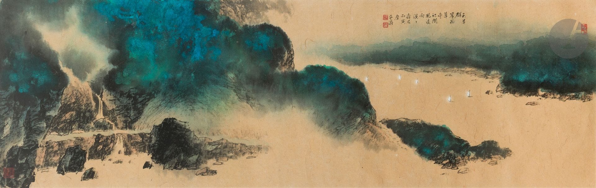 Hong Ping Tao - 洪平濤 (b. 1953), large horizontal painting, in the shanshui style, Taiwan, 20th century
Ink and pigments on paper depicting a horizontal landscape treated in the spirit of Chinese shanshui mountain and water painting. The composition is organized around a vast mountainous space partially shrouded in mist. On the left, a steep relief occupies the foreground, structured by dark rock masses and lines evoking natural walls or terraces. These forms rise towards a denser zone of vegetation suggested by dark, diffuse touches. The center of the composition is marked by a wide, clear expanse, treated in reserve, depicting a stretch of water drowned in mist, from which small white boat sails emerge, creating a visual separation between the different planes of the landscape. On the right, lower, elongated reliefs gradually appear, fading into the background, accentuating the depth and spatial continuity of the scene. The overall effect is achieved in a restricted range of dark, bluish tones contrasting with the light background of the support, with washes and textures evoking rock, vegetation and clouds. A calligraphic inscription accompanied by seals is visible in the upper right-hand corner. Signed Ping Tao - 平濤, with Ping seal and Tao seal. Two other seals appear on the painting, a vertical rectangular one at top far right and a final square one at bottom left in the background.
45.5 x 141.5 cm
Framed under glass.

洪平濤 (Hong Ping Tao), born in Taiwan in 1953, is a painter who trained from the early 1970s onwards through contact with various masters and a deep immersion in classical Chinese painting, while rapidly inserting himself into the contemporary Taiwanese art scene. His pictorial practice focuses mainly on landscapes, which he approaches as a space for meditation and inner reflection: mountains, mists, forests or silent expanses are treated with particular attention to rhythm, atmosphere and emptiness, in a quest for balance between tradition and modern sensibility. His style is clearly rooted in the heritage of the great landscapes of the Song and Yuan dynasties, from which he takes his spatial conception and spiritual depth, while developing a personal style adapted to the contemporary eye. According to his own statements, his major influences include ancient and modern masters of Chinese painting such as Zhang Daqian and Huang Binhong, as well as classical figures such as Wang Shigu and Gong Xian, whose works he studied in order to assimilate their aesthetic and philosophical principles. This synthesis of scholarly heritage and personal expression makes Hong Ping Tao a representative artist of a generation seeking to extend the Chinese landscape tradition into the contemporary Taiwanese cultural context.