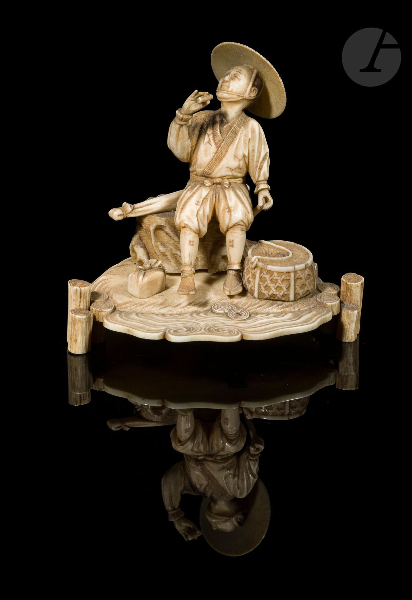 Ivory Okimono depicting a peasant, Japan, Meiji period (1868-1912)
He is seated on a stump, wearing a woven straw jingasa, near a river holding a whistle. He holds a bamboo in the other hand. Signed below in a mother-of-pearl cartouche Bizan - 美山.
8.5 x 9.5 cm; weight: 99 g
Missing bamboo.