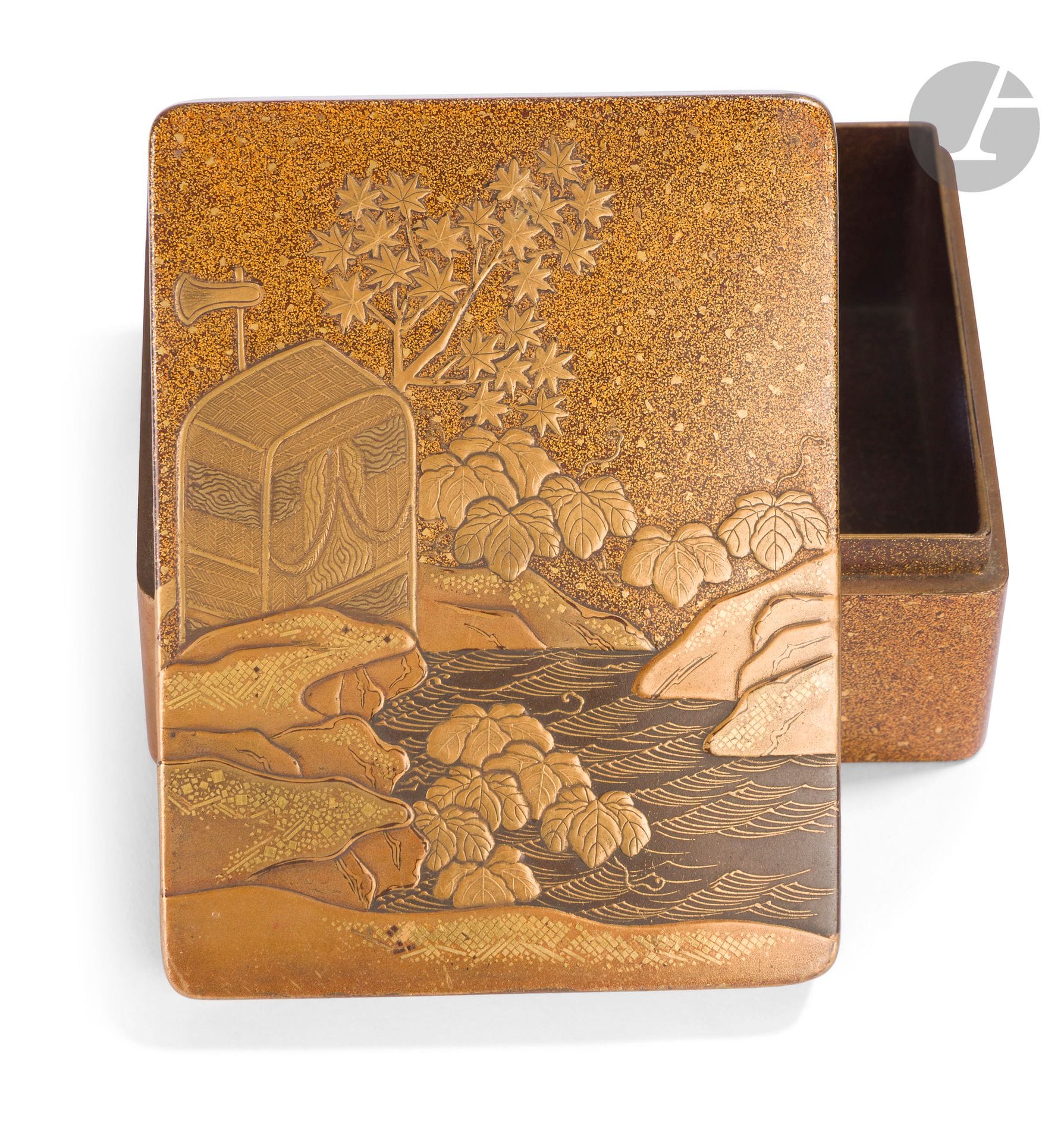 Lacquered wood kobako, Japan, 19th century
On a nashiji background, it is decorated in takamaki e and kirikane brown and gold lacquer with a lakeside landscape, kiri flowers and a kaede (Japanese maple) under which sits an oi (a kind of rigid carrying case worn by the Yamabushi).
5.5 x 12.5 x 9.5 cm
Restoration to the lid.