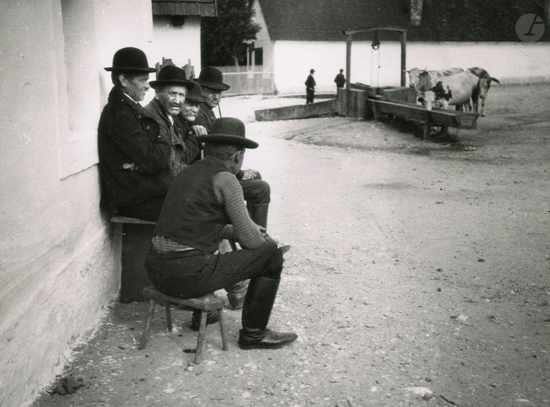 André Kertész (1894-1985)
Pomaz. Hungary, June 11, 1916.
Silver print (c. 1965). Stamp "Photo by - André Kertész", location and date in pencil in the photographer's hand on verso.
Image : 18.6 x 24.6 cm / Sheet : 20.2 x 25.2 cm

Bibliography:
Nicolas Ducrot, André Kertesz, Sixty Years of Photography, London, Penguin Books, 1972, p. 46.
