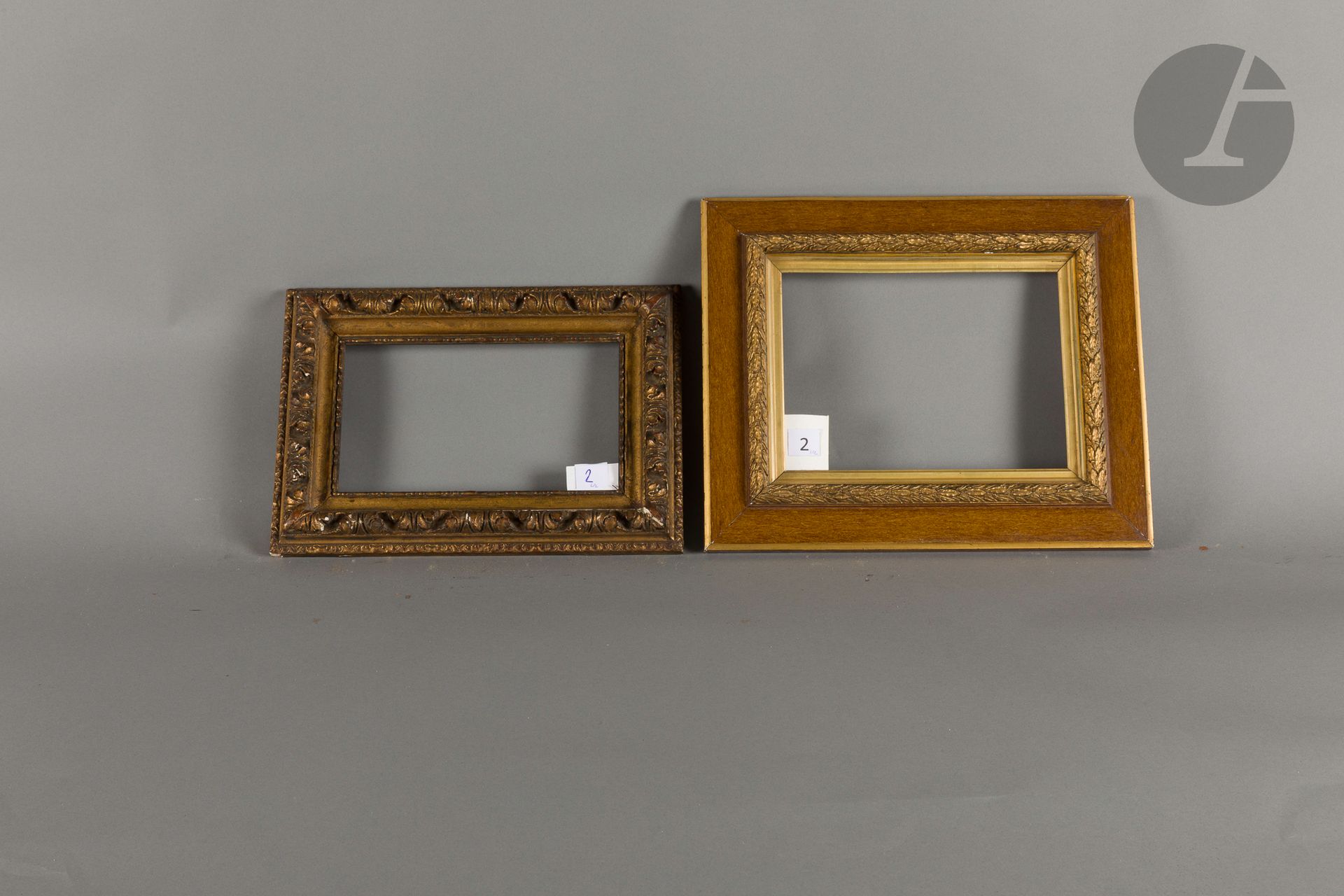 Wood and stucco frame in imitation faux bois with gilded laurel leaf decoration. Circa 1900 (accidents). 17.3 x 23.2 cm - Profile: 6.7 cm (2F). A Louis XIII-style gilded wood and stucco frame is attached. 19th century. 13.4 x 23.5 cm - Profile: 5.4 cm (2F) 
Dimensions at the bottom of the leaves respectively: 19.4 x 26 and 15.7 x 25.7 cm .