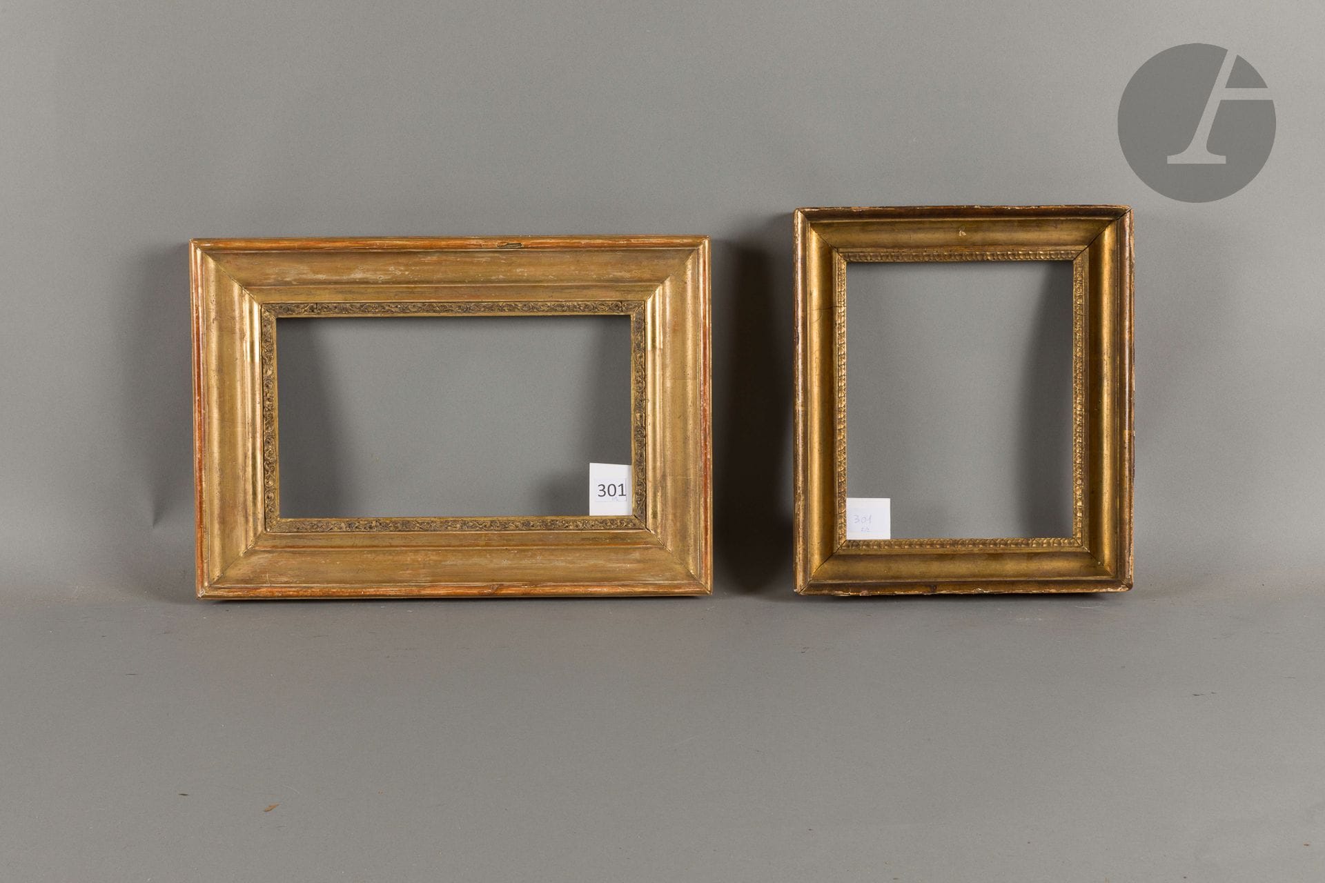 Molded wood and gilded stucco frame with rais-de-coeur motif. England, early 19th century. 19.9 x 24.3 cm - Profile: 5.2 cm (3F). A molded wood and gilded stucco frame. Louis-Philippe period (wear). 17.6 x 31 cm - Profile: 6.7 cm (4M) 
Dimensions at the bottom of the leaves respectively: 22 x 26.1 and 20.5 x 34 cm.