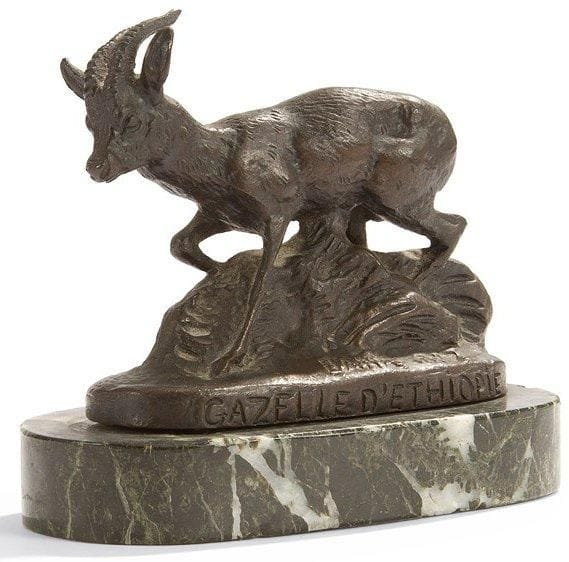 Antoine-Louis BARYE (1795-1875)
Gazelle d?Éthiopie datée 1837. Bronze, épreuve ancienne, patine brune. Signé Barye et daté 1837 sur le terrain. Titré «Gazelle d?Ethiopie» sur la tranche de la terrasse. Terrasse: 11 x 4,9 cm. Hauteur: 8,5 cm