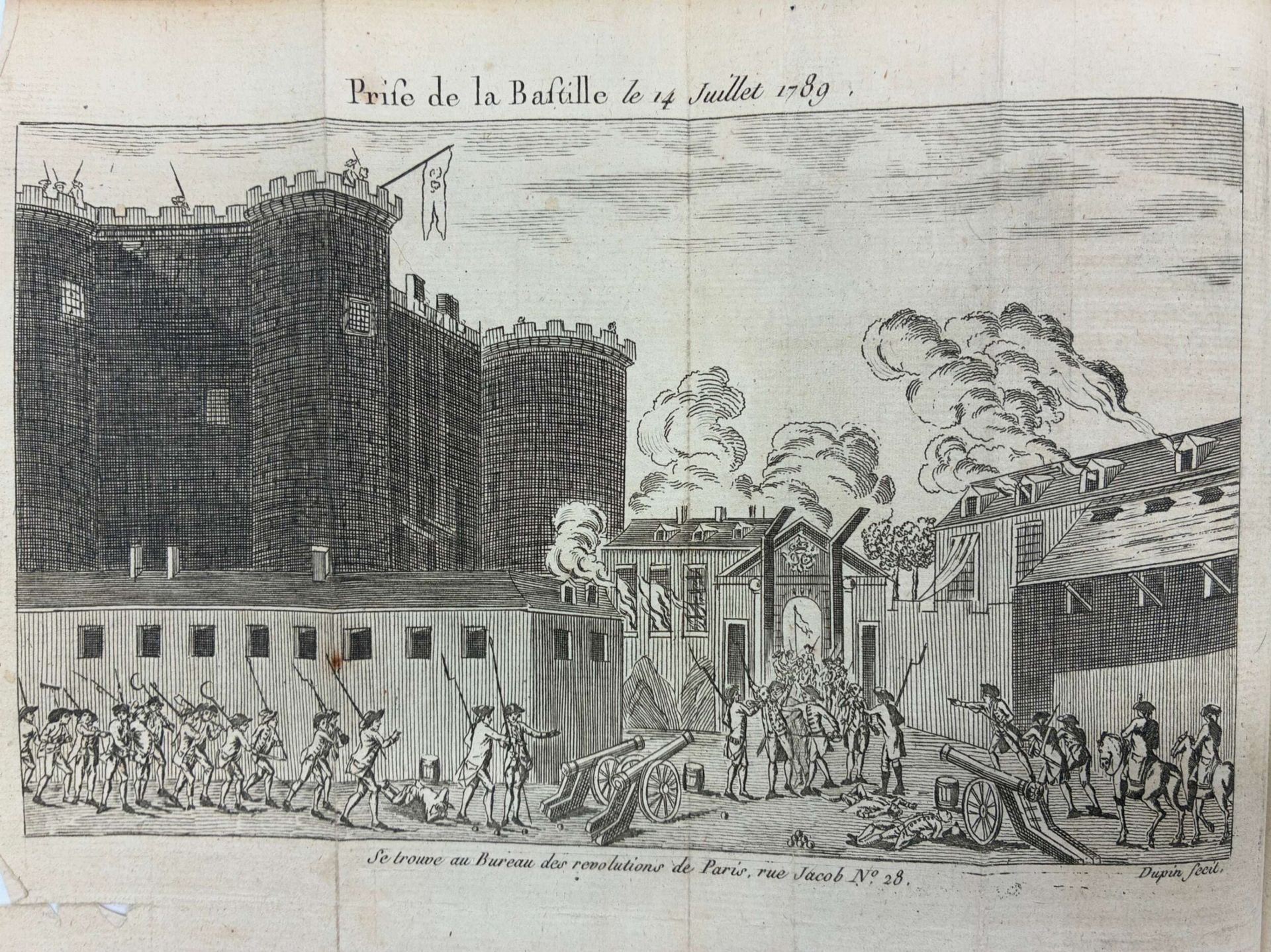 PRUDHOMME, Louis-Marie. Révolutions de Paris, dédiées à la Nation et au district des Petits-Augustins. Ensemble de 32 numéros. 
Edité à Paris chez Imprimerie des Révolutions entre 1789 et 1791.
3 volumes in-8, basane brune, dos lisses, deux volumes ornés de fleurons et du titre doré sur pièce de cuir bordeaux, un volume orné de motifs de lyre aux fers dorés et du titre doré sur pièce de cuir noir. Reliure de l'époque.
Environ 600 pages par volume, avec au total 28 gravures en noir hors-texte, dont certaines dépliantes.
Ensemble frotté, coiffes absentes et trois légers manques aux dos, mors partiellement fendus sur un volume. Rares et petites piqûres. 

Importante collection de cet hebdomadaire révolutionnaire célèbre rédigé principalement par Prudhomme et quelques associés, dont Tournon, Loustalot, Sylvain Maréchal, Fabre d'Eglantine. 
Chaque volume est illustré de nombreuses gravures figurant des scènes emblématiques de la période Révolutionnaire. L'ensemble, en 3 volumes, se décompose comme suit : 
- 1er volume : Introduction à la révolution servant de préliminaire aux Révolutions de Paris, publiée en 1790 (72 pages), suivie des numéros 1 à 8 des révolutions de Paris et d'une table des matières, le tout illustré de 19 gravures. 
- 2nd volume : Numéros 53 à 64 des Révolutions de Paris dédiées à la nation et au district des petits augustins (Seconde année, cinquième trimestre), publiés à Paris en 1790. 
684 pages, avec 3 gravures hors-texte, suivies de 12 pages de table des matière.
Ex-libris manuscrit de Charles Michault sur la première garde.
- 3ème volume : N°92 à 103 des Révolutions de Paris (Troisième année de la liberté française, huitième trimestre), Paris, 1791.
688 pages et 20 pages de table des matières, avec 6 gravures. 
Ex-libris de Prudhomme tamponné sur les titres. 

Bel échantillon de ce célèbre hebdomadaire qui donne, selon Hatin, "le tableau le plus complet, le plus exact, le plus impartial, des agitations de la capitale pendant les premières et les plus dramatiques années de la Révolution". Ensemble usé mais solide, intérieurs propres.