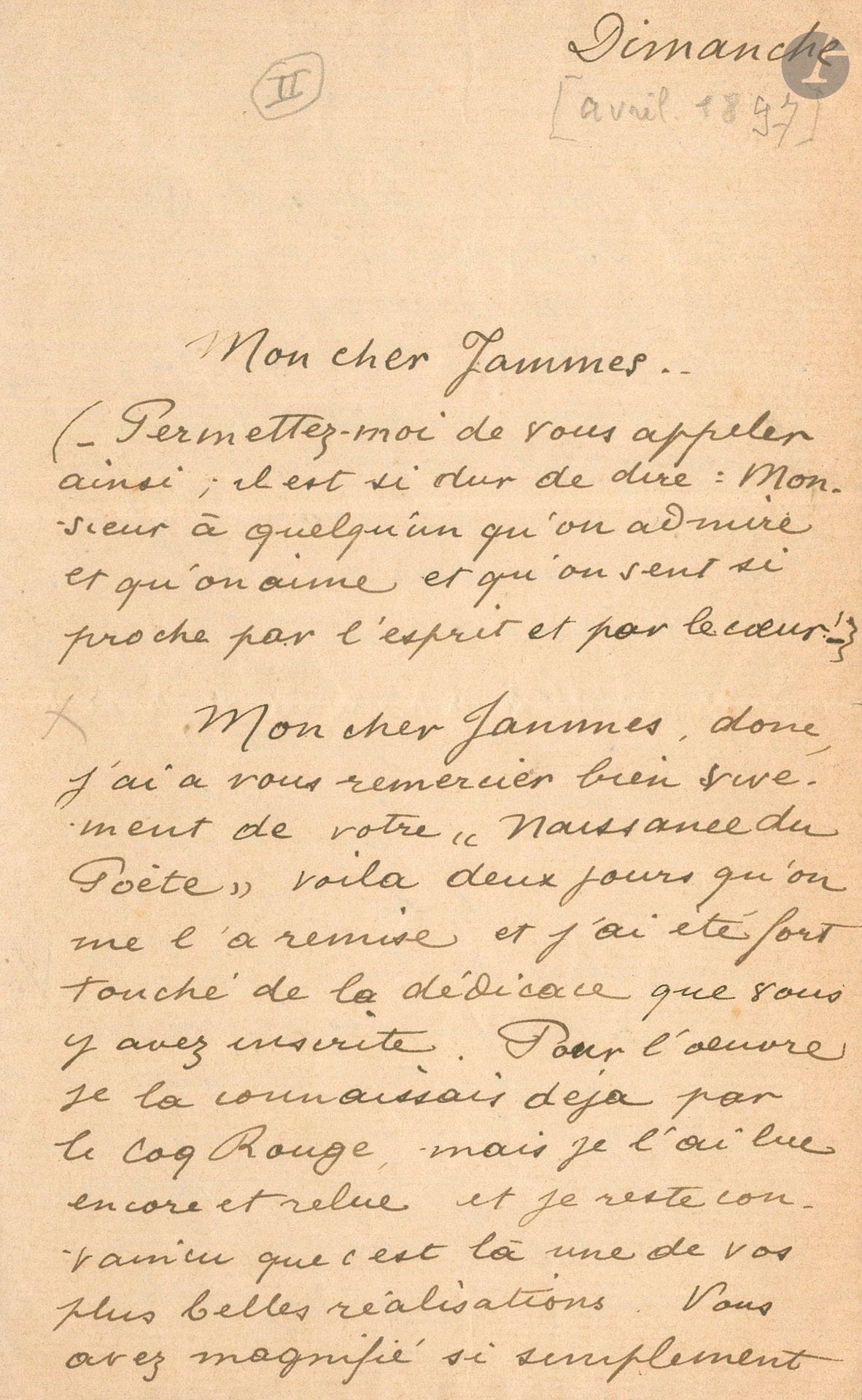 Henri GHÉON. 32 L.A.S., 1897-1929, à Francis Jammes; 43pages la plupart in-8, dont 2 cartes postales, 5 enveloppes et 8 adresses (petites fentes à 2 lettres).
Très belle correspondance littéraire du poète avec Francis Jammes.
Complétée par les 64 lettres de Francis Jammes, conservées dans le fonds Ghéon à la BnF [NAF 28142 (63)], la Correspondance Francis Jammes Henri Ghéon a été savamment publiée par Jean Tipy (J & D éditions, 1988). Nous ne pouvons donner ici qu’un aperçu de cette riche correspondance.
Elle commence en février 1897, à la suite d’un article de Ghéon sur «Francis Jammes et la poésie d’humilité», qu’il considère comme «reconnaissant envers le poète qui m’a procuré tant de joies». Il signale à Jammes ses publications critiques ou poétiques dans des revues; après sa plaquette Chansons d’Aube, il a «terminé déjà un gros volume de poèmes: Le Geste de l’Été», et travaille «en outre à une tragédie: le Défricheur, et à un livre de vers et prose: les Labeurs et les Forces»… – En avril, Ghéon remercie et félicite Jammes pour Naissance du Poète: «Vous avez magnifié si simplement la grande minute qu’a marquée la naissance d’un grand poète comme vous, vous faites parler de façon si sublime Dieu, les Anges et les Hommes, et une telle vie anime la nature qui soudain s’exprime, et tout cela avec tant de décence, de poésie et de grâce, que l’on ne peut pas ne pas aimer profondément une telle œuvre»… – En juin, Ghéon a été touché de l’appréciation de ses Chansons d’Aube: «vous m’avez compris, comme un simple de cœur que vous êtes, et j’aime que votre lettre ait été moins un remerciement, moins un compliment qu’un cri d’émotion; ce m’est une secrète gloire. Oui, nous avons dû nous connaître jadis, de loin, moi petit garçon d’une grande plaine du nord, vous d’un midi montagneux et chaud. […] Mais je ne possède pas encore la tristesse profonde dont vous semblez pénétré, même dans votre grâce la plus jeune. Voici longtemps que j’ai perdu mon père, et j’en ai souffert beaucoup; mais je vis auprès de ma mère, si bonne que je ne pense plus à la douleur et que l’intimité familiale est pour moi un jardin épanoui qui a oublié l’orage. Mais j’ai pitié de vous, et j’aime d’autant votre âme, qui semble d’un exilé, pourtant si amoureux de sa nouvelle patrie»… – En août, il décrit le village d’Yport où il passe les vacances. «Toute la jeunesse qui se lève vous respecte et vous admire: vous comptez avec Griffin et Gide parmi les grands aînés qui auront eu la plus grande influence sur la nouvelle génération». Quant à lui, il n’a «que vingt et un an et demi, et je travaille tout doucement dans l’espoir d’une petite place littéraire dans quelques années»… – En septembre, il évoque son séjour à Cuverville chez André Gide. «Gide pour moi a fait une fois de plus la lecture de La Mort du Poète; j’ai pleuré; en toute sincérité, c’est jusqu’ici votre œuvre la plus complète et la plus profondément humaine; ce n’est plus de la littérature, mais bien de la vie, car le sentiment seul pare les mots»…
Mars 1898, Ghéon dit son émotion à la lecture des Contes de Jammes, et parle de ses études de médecine dans le service du Dr Reclus. Il partage l’avis de Jammes: «Claudel a du génie»…
En janvier 1901, il raconte son voyage en Algérie avec André Gide: El Kantara, Biskra, Touggourt, Souf; il tutoie Jammes. – 16 août, évocation de sa petite ville natale de Bray-sur-Seine, où il vient de s’installer comme médecin, où on doit lui écrire sous le nom du «Docteur Vangeon»: «Mon métier de docteur est une promenade. Et j’ai, le soir, l’esprit lavé pour fraîchement concevoir, et poursuivre mes réalisations: drame ou roman… […] le nom d’Henri Ghéon ne doit pas être prononcé dans un pays où les clients n’admettent pas que leur médecin ne soit que poète!»
22 avril 1902, Ghéon évoque la brouille de Jammes avec Gide, et critique les Existences de Jammes: «C’est bien Orthez, ta vie parmi les imbéciles, mais faut-il redire leurs platitudes, mieux, les transcrire! Mon pauvre ami, nous retombons dans la pire des esthétiques, l’esthétique naturaliste»… –9 août 1904, raillant un article de Pierre Fons. «Ta Pomme d’Anis, ce fut une bouffée de bruyères sèches dans ma plaine de froment d’or»… – 3 mai 1906, belle lettre sur L’Église habillée de feuilles et la conversion de Jammes: «Il fallait cela, mon cher vieil ami, que tu croies, ces aspirations à la foi qui semblaient ne pas aboutir finissaient, te l’avouerais-je, par gêner mon admiration, l’agacer comme un simple tic littéraire. Il fallait cela, mon cher Jammes. Enfin tu te réalises entièrement, et ta vie confirme ton rêve de poète. Merci. Un chaud merci du mécréant que je demeure, et dont je vois bien que, 