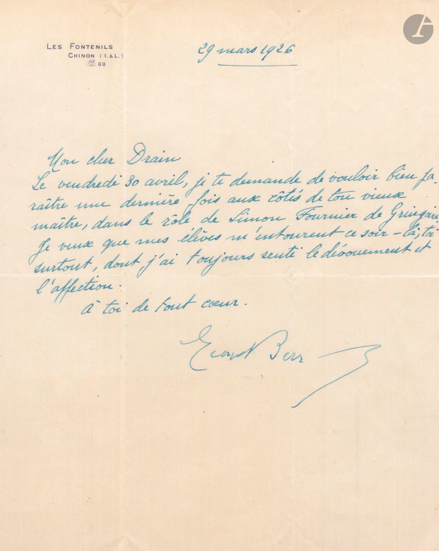 Georges BERR (1867-1942). 7 L.A.S. ou L.S., 1916-1927, à Émile Drain; 10 pages in-8 et 3 pages et demie in-4, enveloppes.
Belle correspondance du comédien à celui qui fut son élève.
[Georges Berr, sociétaire de la Comédie-Française, prendra sa retraite en 1923. Émile Drain (1890-1966) entre en 1920 à la Comédie-Française; il s’est rendu célèbre pour avoir incarné Napoléon une dizaine de fois à l’écran.]
Dans les premières lettres, Berr encourage son élève, mobilisé à l’arrière pour raisons de santé; il lui indique les monologues qu’il a écrits. Il le réconforte, et va tâcher de le faire muter à Paris… «Il serait en effet bien triste que vous ne puissiez l’an prochain poursuivre des études qui eurent cette année un si bon résultat. [...] Il faut pour enlever un 1er prix une personnalité et un don d’extériorisation que vous ne possédez pas encore. Vous raisonnez trop ce que vous faites, et votre jeu sent trop l’application d’un bon élève; il vous manque, comme dit Musset, du génie et de la facilité! Le jour où vous serez un personnage au lieu de disserter sur un personnage, vous aurez fait un grand pas»... En 1919, il va intervenir près d’Émile Fabre pour faire entrer Drain aux Français… Le 29 mars 1926, il demande à Drain de «paraître une dernière fois aux cotés de ton vieux maître» pour sa représentation de retraite, dans Gringoire. En 1927, il parle des sketchs radiophoniques de Drain…
On joint une L.A.S. au comédien Pierre Falconnier, 29 mars 1926, le priant de participer à sa représentation de retraite, en jouant le rôle du laquais dans 2 actes du Légataire universel de Regnard.