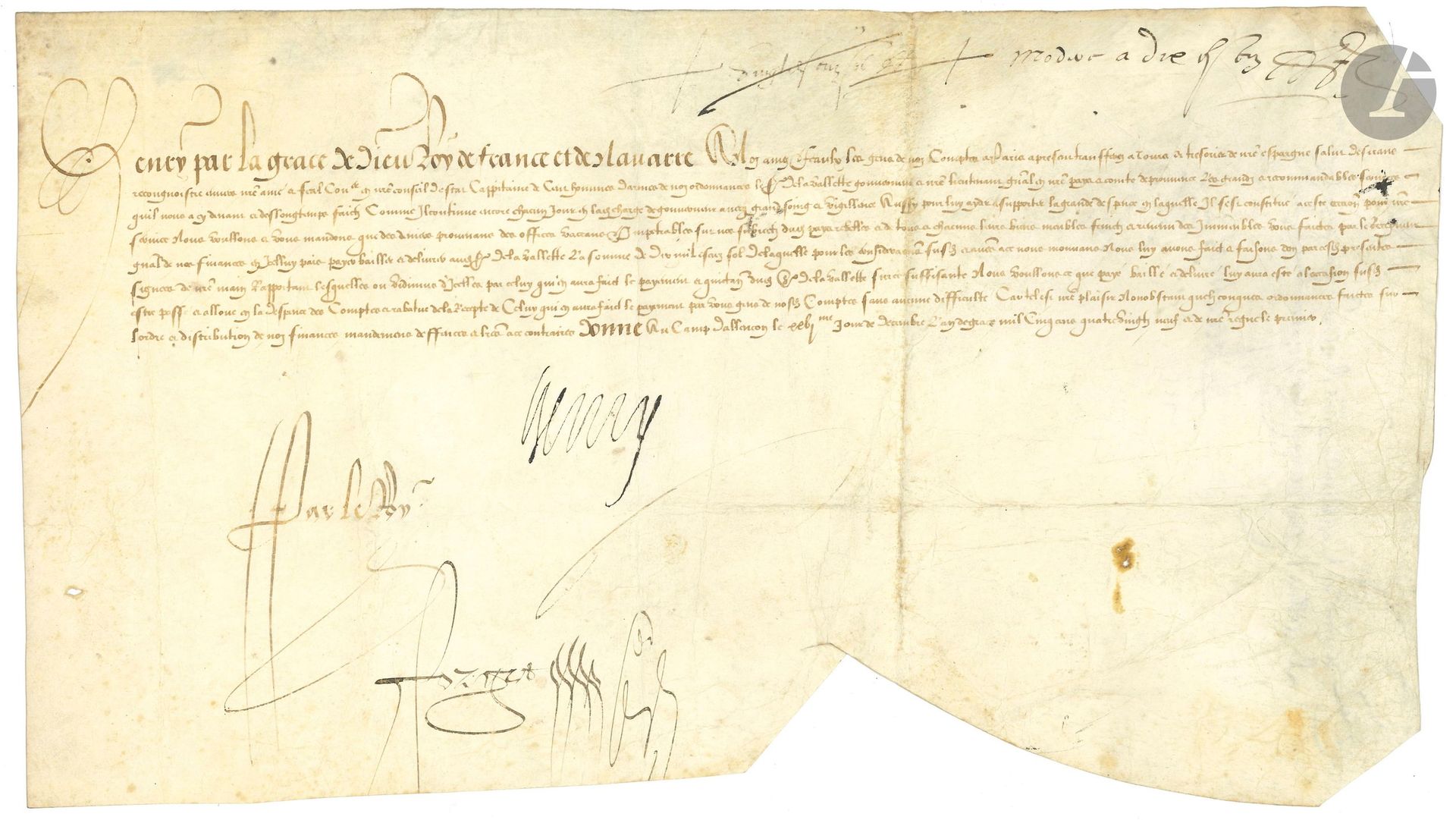HENRI IV (1553-1610). P.S., au camp d’Alençon 26 décembre 1589; contresignée par Pierre Forget; vélin oblong in-fol.
Ordre de payer à Jean-Louis de Nogaret de La Valette (1554-1642), «cappitaine de cent hommes darmes de noz ordonnances […] gouverneur et nostre lieutenant general en nostre pays et comté de Provence», la somme de «dix mil escuz dor sol» en reconnaissance de ses «grands et recommandables services»…