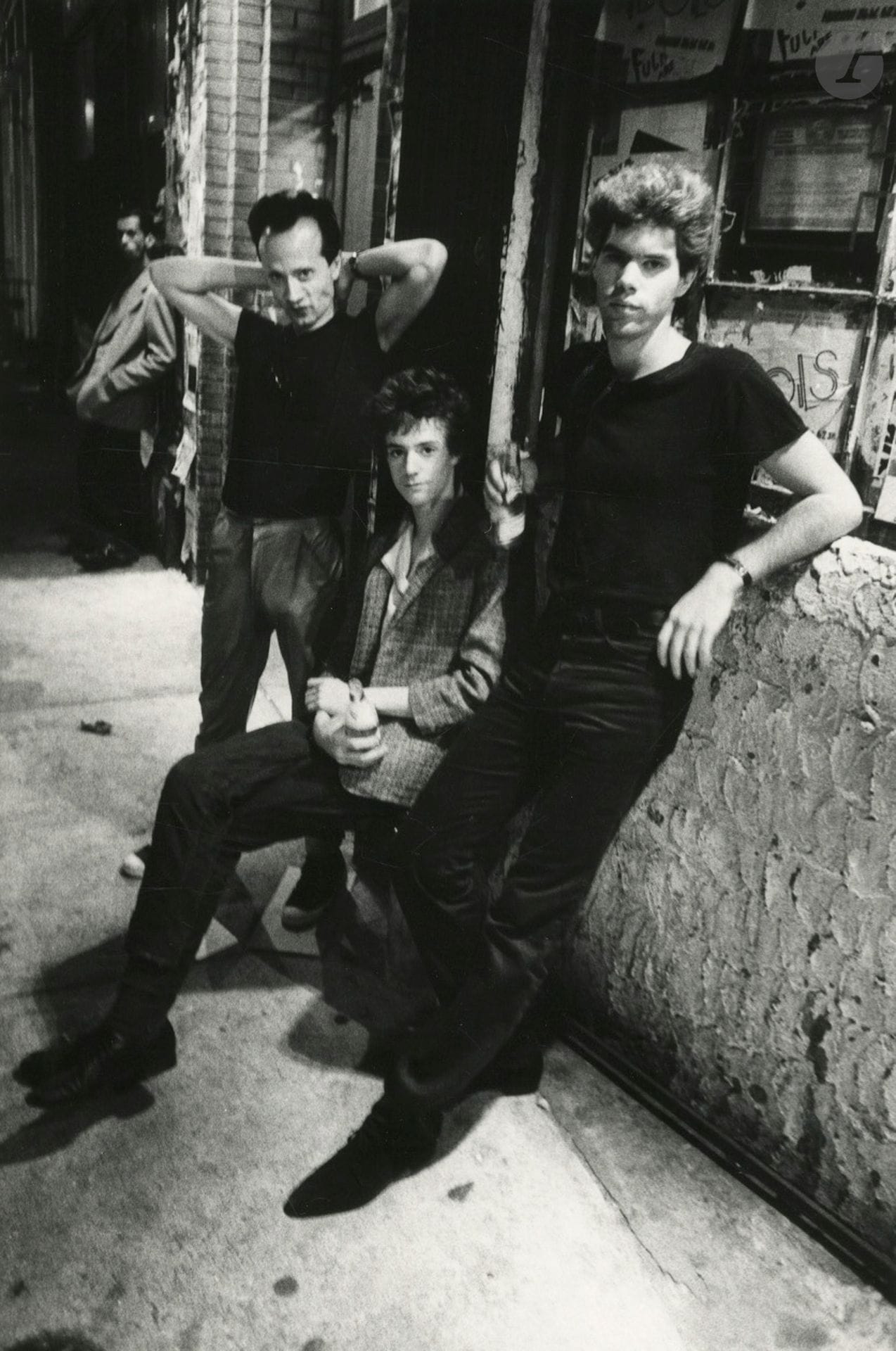 David Godlis (1951)
Klaus Nomi, Chris Parker and Jim Jarmusch at CBGB. New York, 1978. 
Vintage silver print. Photographer's stamp, title and date in pencil on verso. 
Image: 21.7 x 14.5 cm - Sheet: 25.5 x 20.3 cm