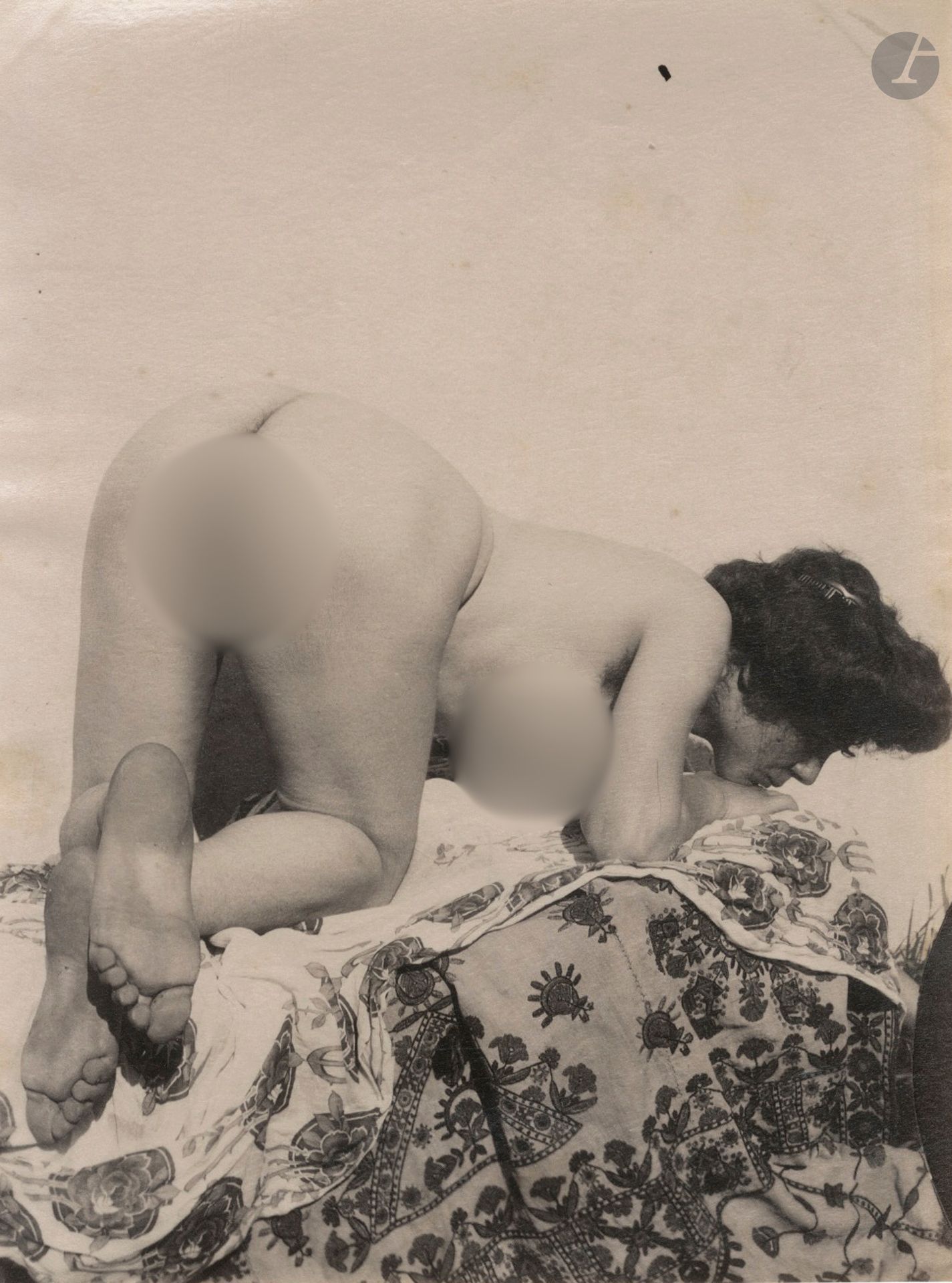 Vincenzo Galdi (1856-1931) 
Nu féminin, c. 1900. 
Épreuve sur papier albuminé. Numéro de référence "3488" au crayon au verso. 
22,5 x 17 cm