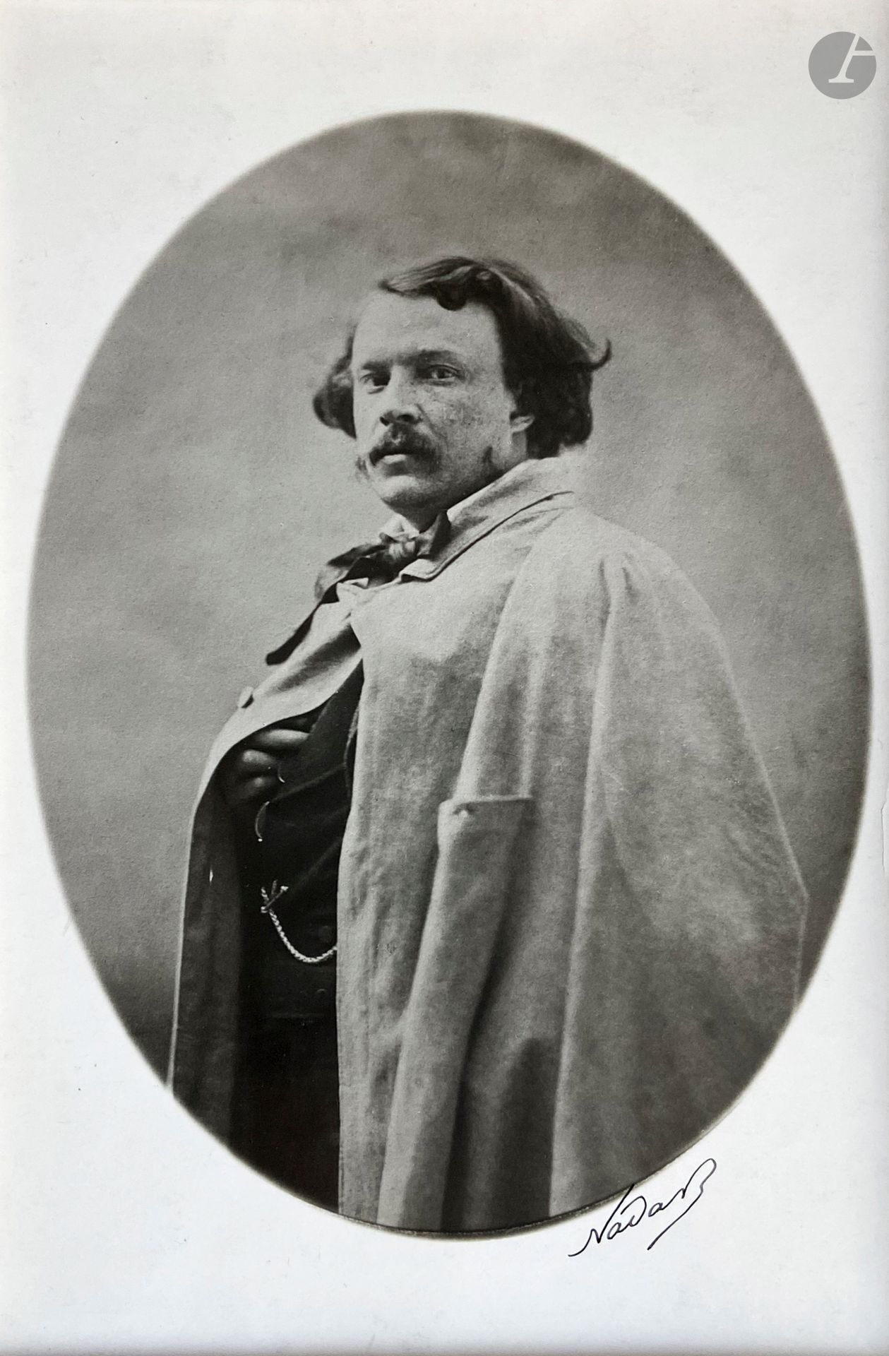 Félix Nadar (1820-1910)
Self-portrait, c. 1855.
Silver print (printed by Paul Nadar, c. 1925) and signed in ink in the lower margin. Stamp "Portraits - P. Nadar - Paris", handwritten annotations and date on verso.
Image: 20 x 15 cm - Sheet: 25 x 17.5 cm