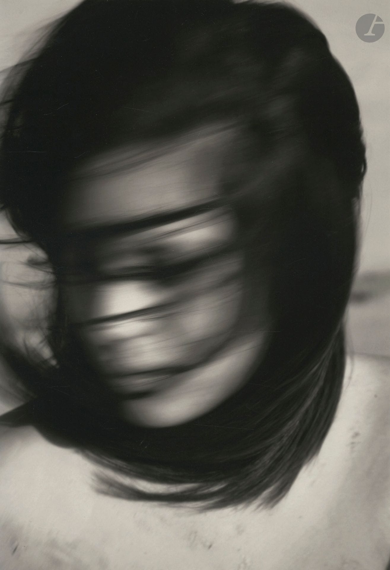 Renée Jacobs (1962) 
Tiana, Hair in the wind, 2018. 
Pigment print, signed, dated and numbered 15 on verso. 
Image: 41 x 28.5 cm - Sheet: 48.2 x 33 cm